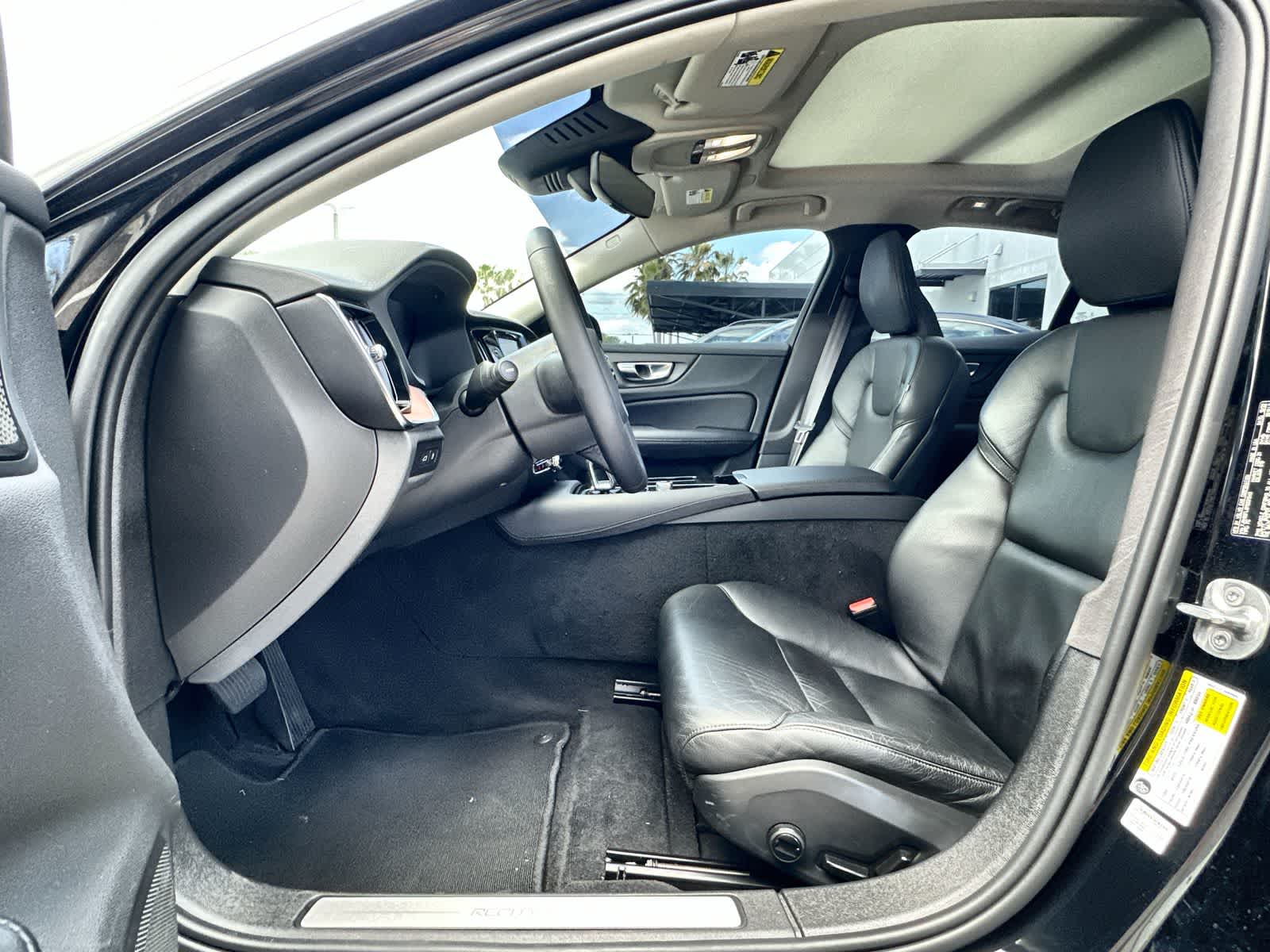 Thumbnail: 2023 Volvo S60 - 2