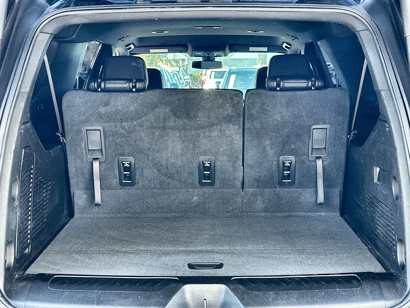 Thumbnail: 2022 Chevrolet Suburban - 7