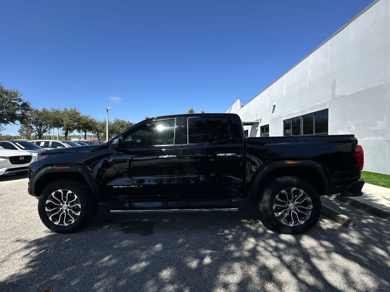 Thumbnail: 2024 GMC Canyon - 3