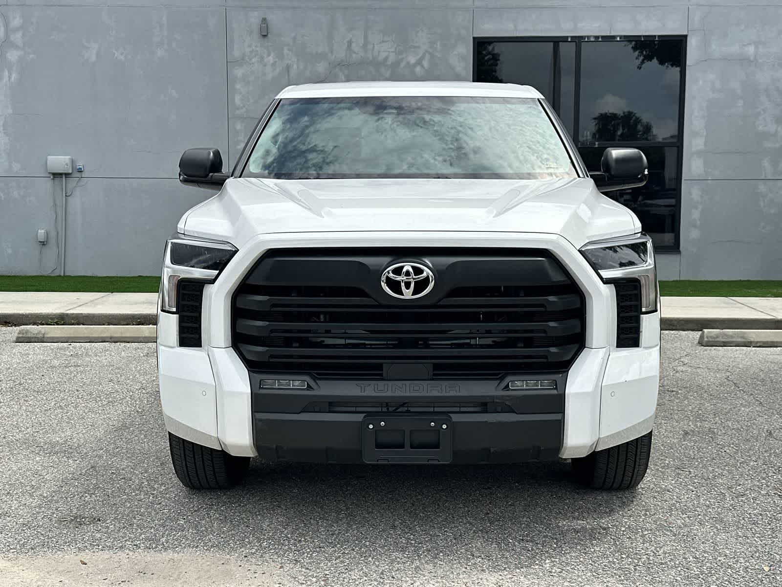 Thumbnail: 2024 Toyota Tundra - 6