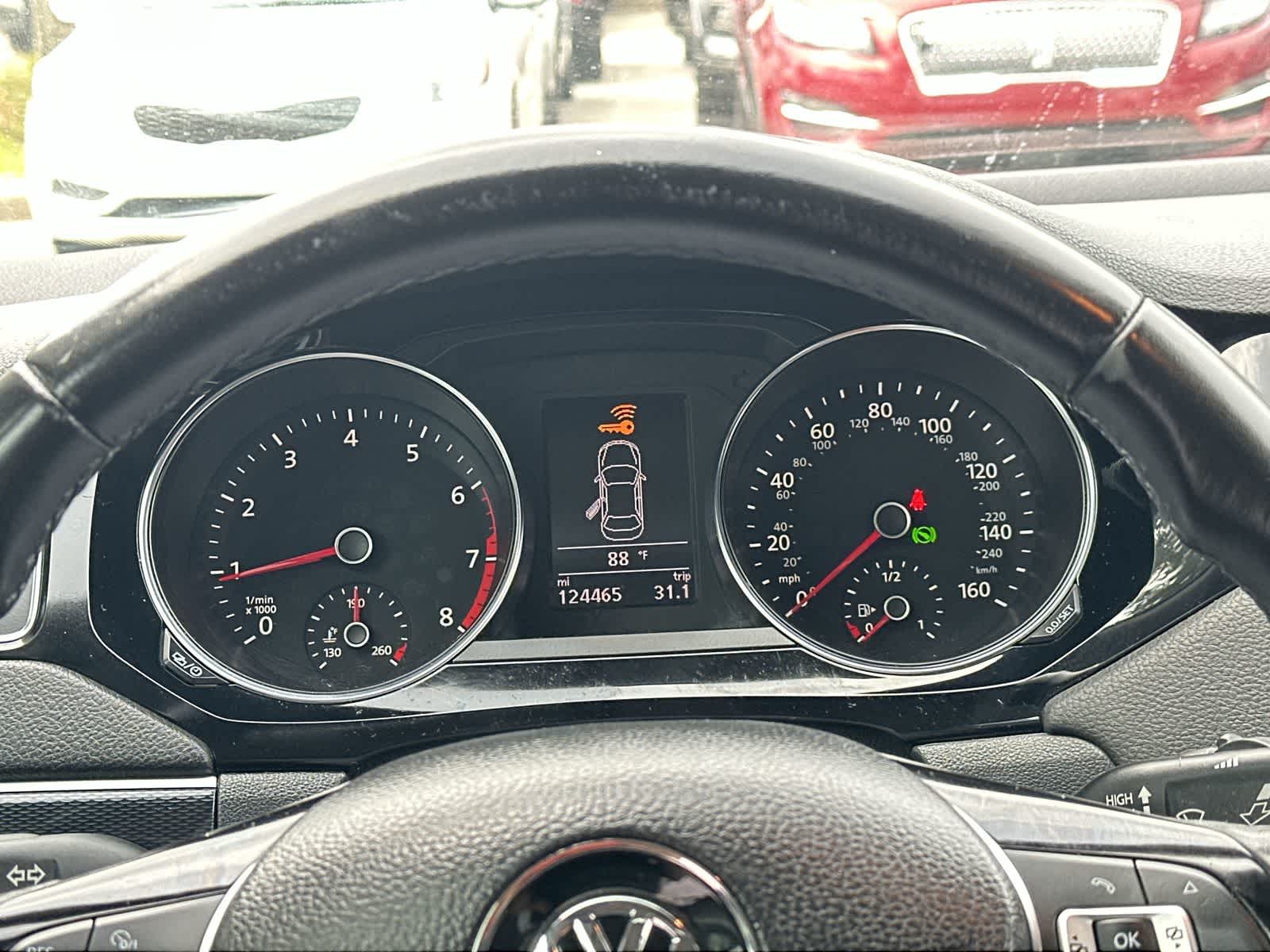 Thumbnail: 2017 Volkswagen Jetta - 18