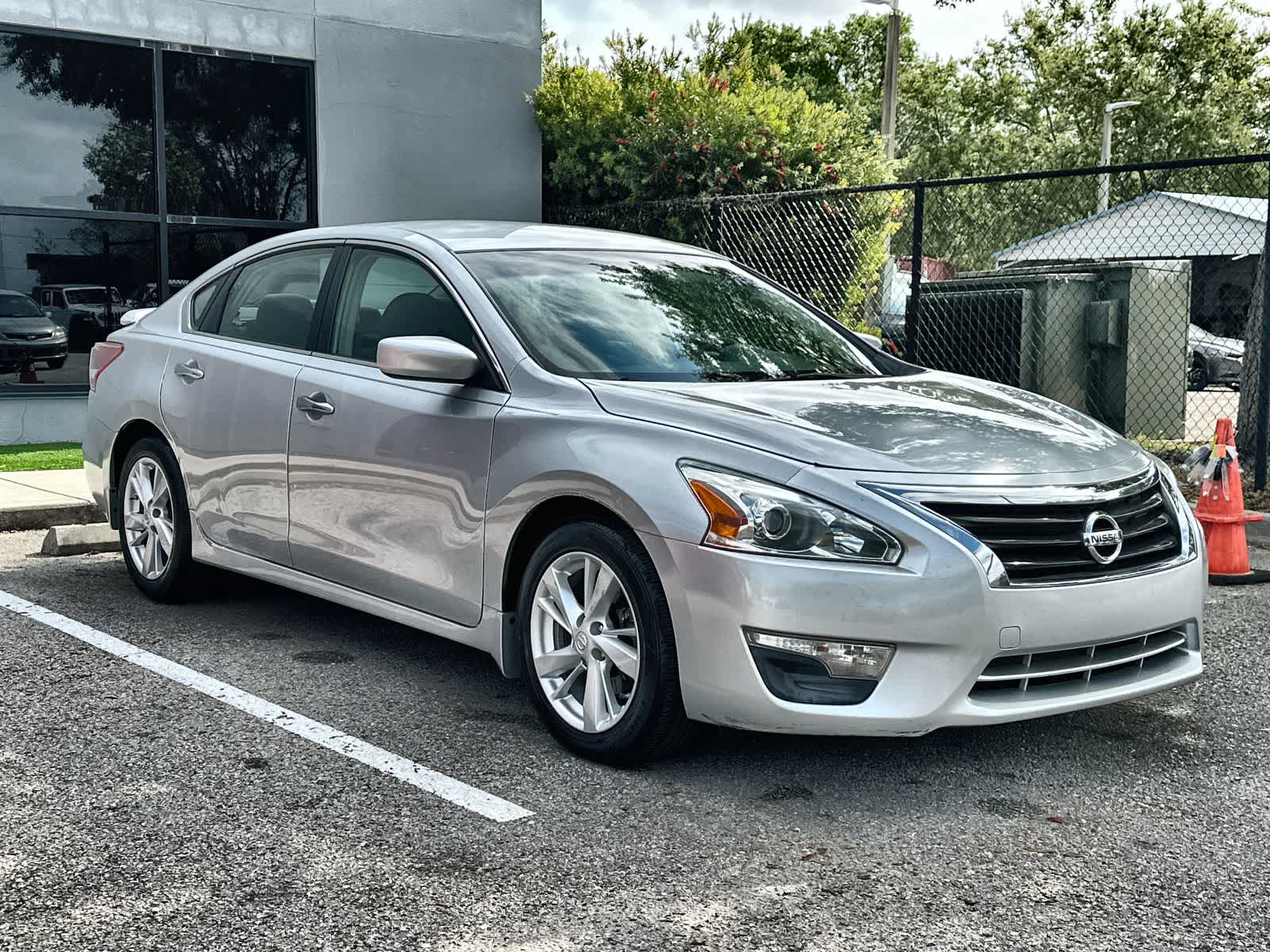 Thumbnail: 2013 Nissan Altima - 11
