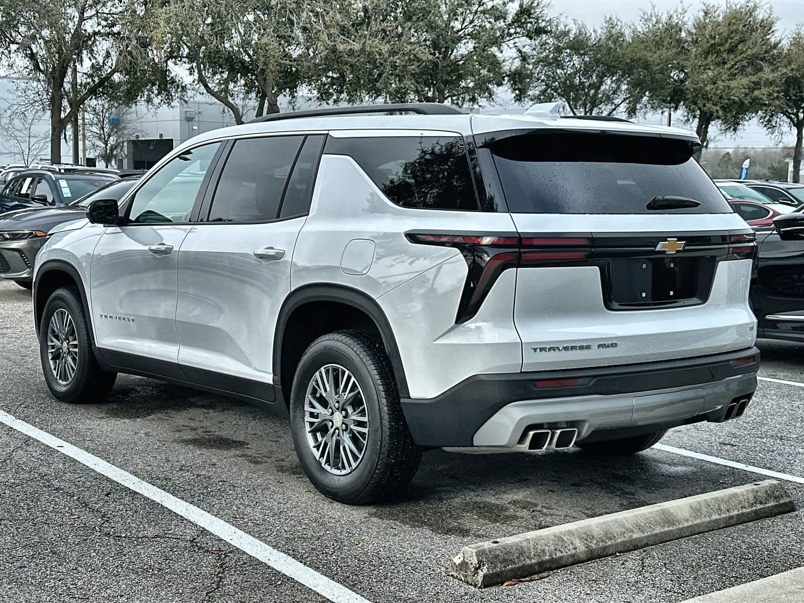 Thumbnail: 2024 Chevrolet Traverse - 6