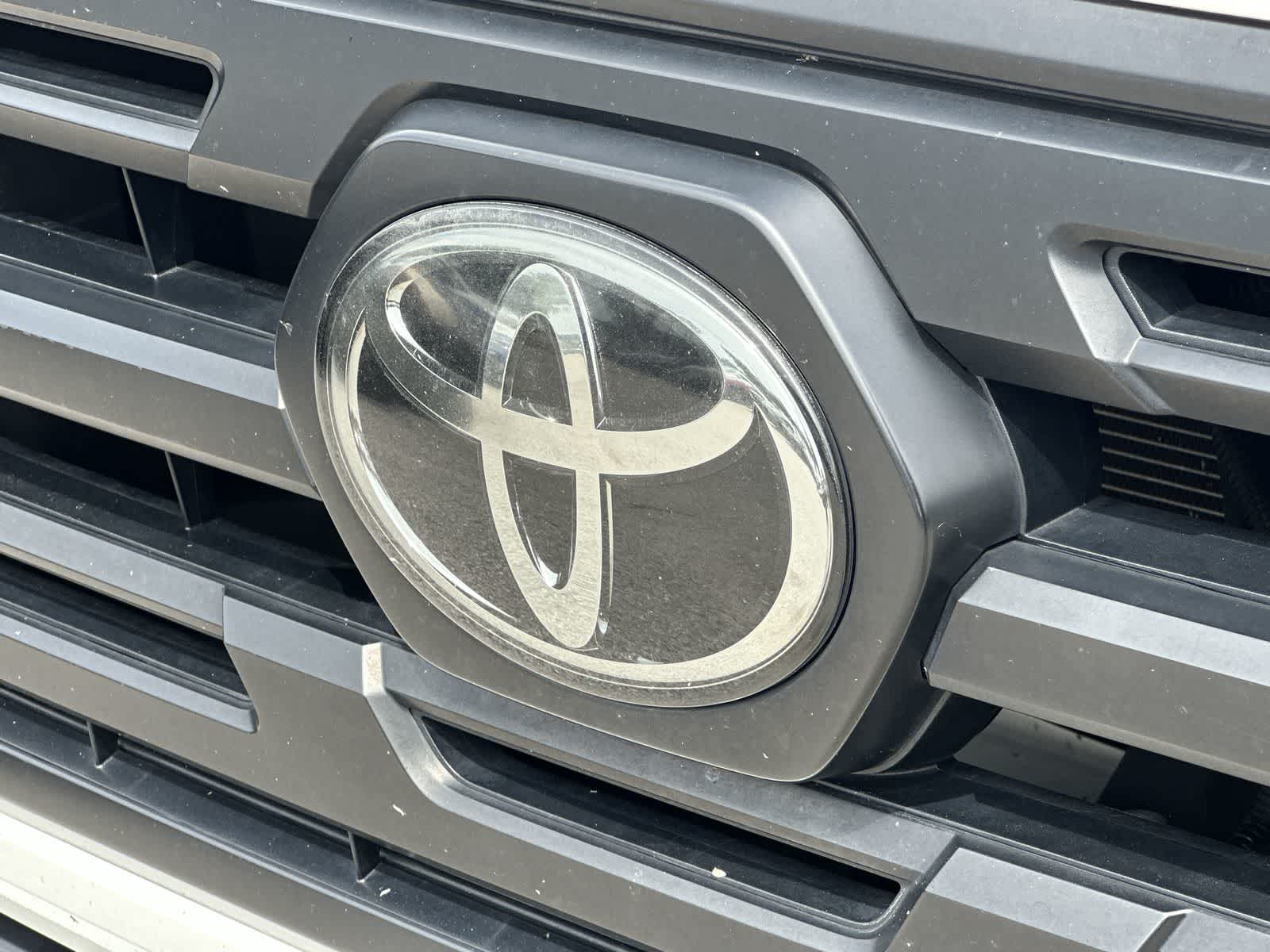 Thumbnail: 2019 Toyota Tacoma - 7