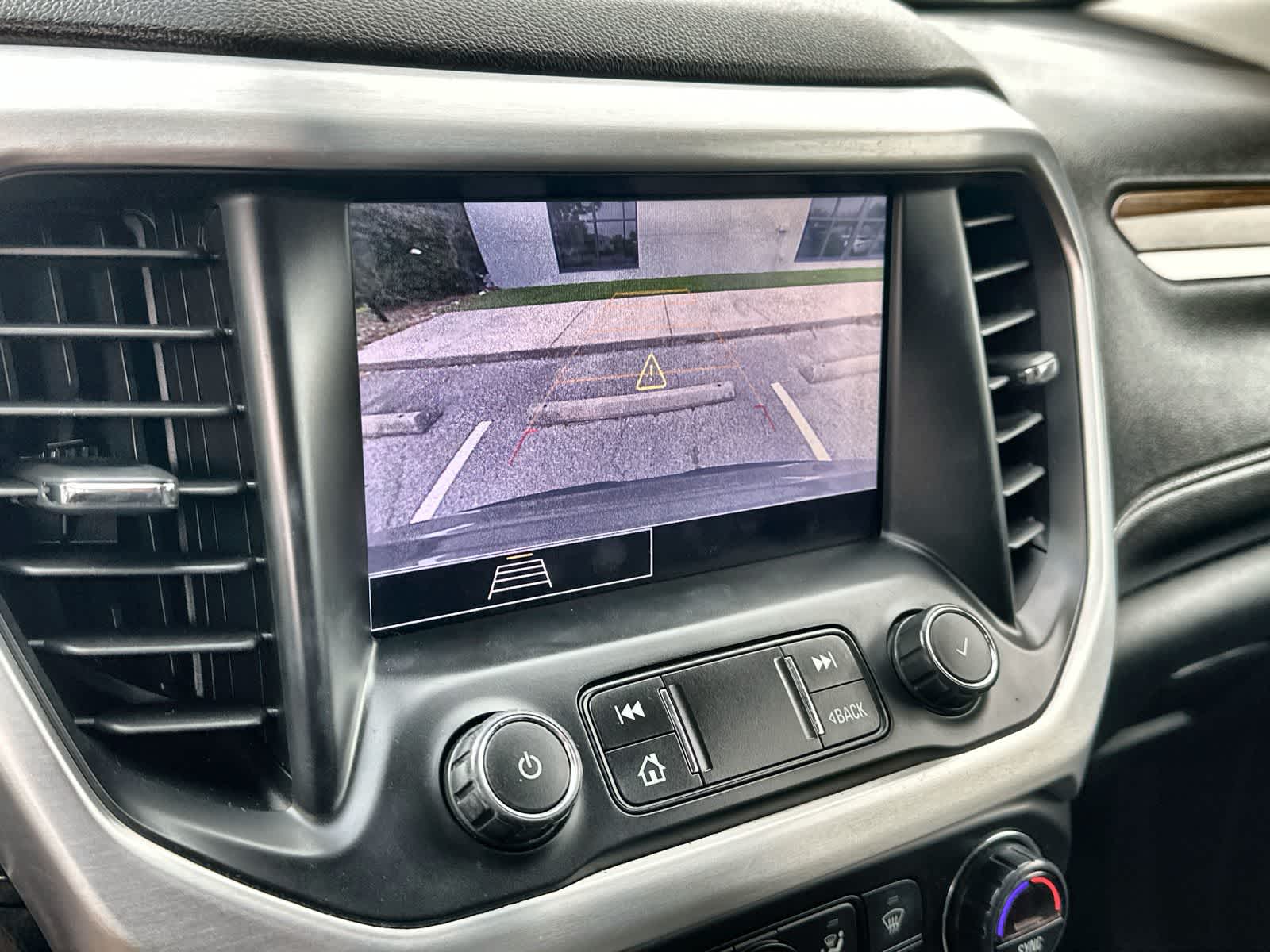 Thumbnail: 2020 GMC Acadia - 25