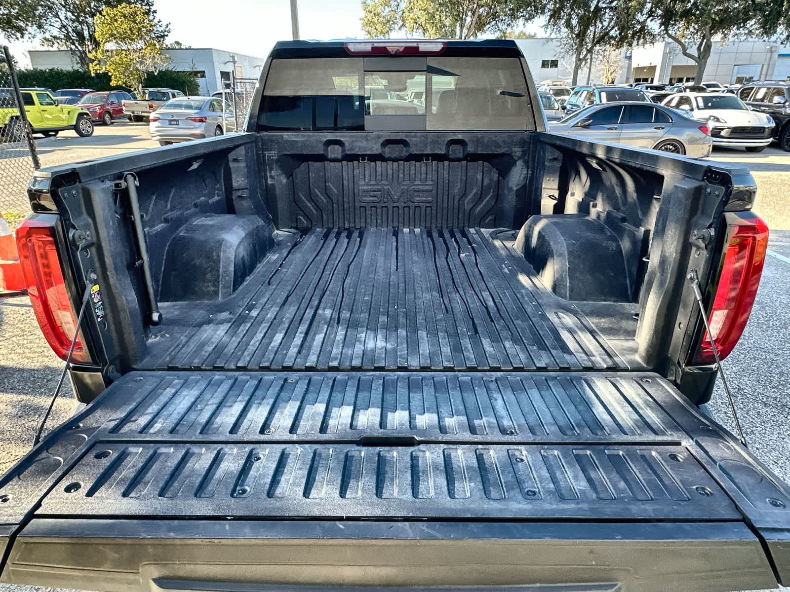 Thumbnail: 2024 GMC Sierra 1500 - 19