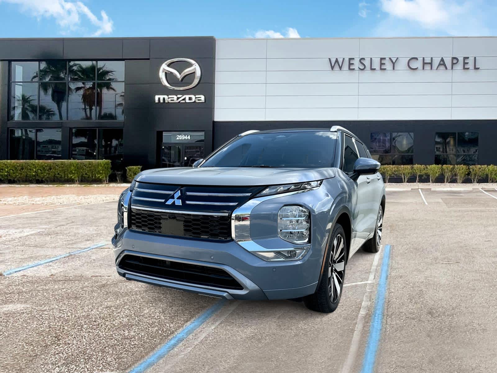 Thumbnail: 2025 Mitsubishi Outlander - 1