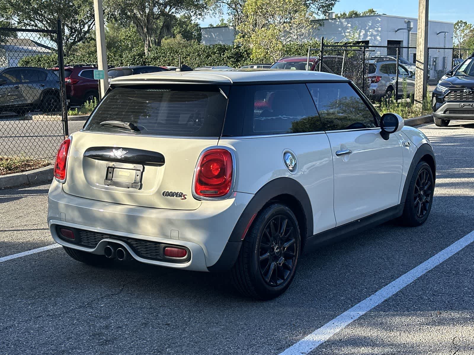 Thumbnail: 2014 MINI Cooper Hardtop - 8