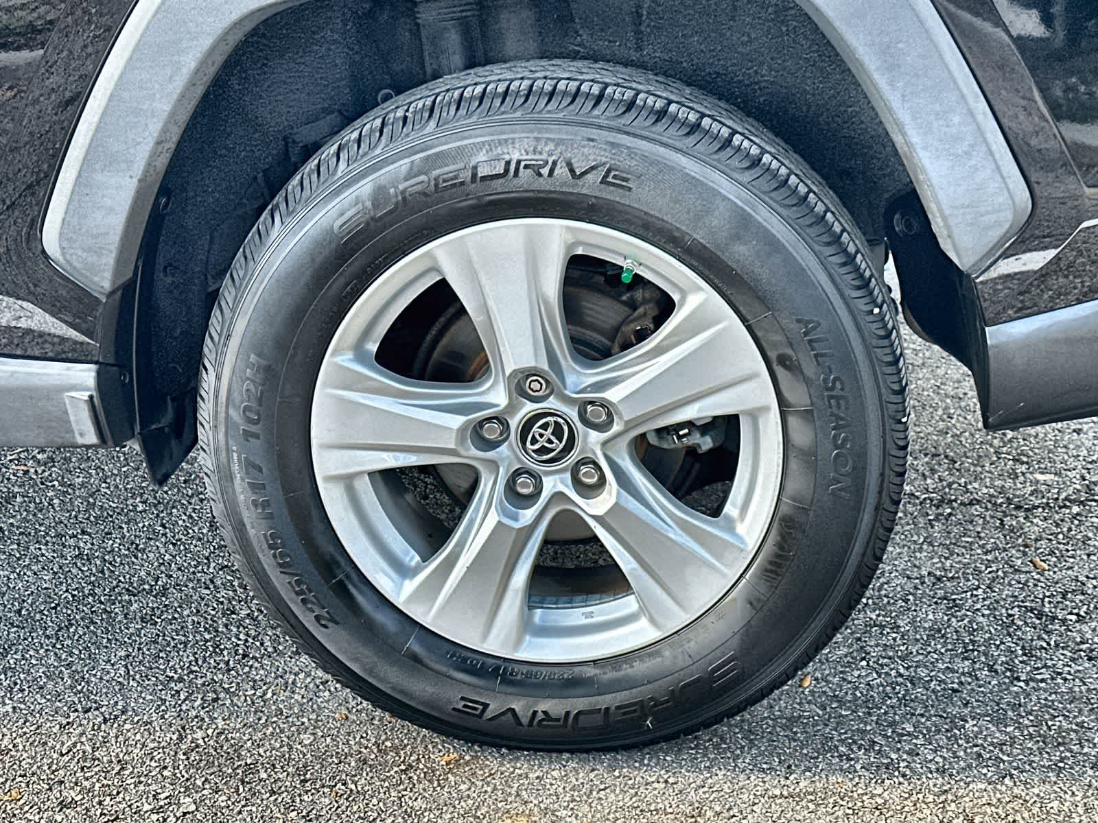 Thumbnail: 2019 Toyota RAV4 - 8