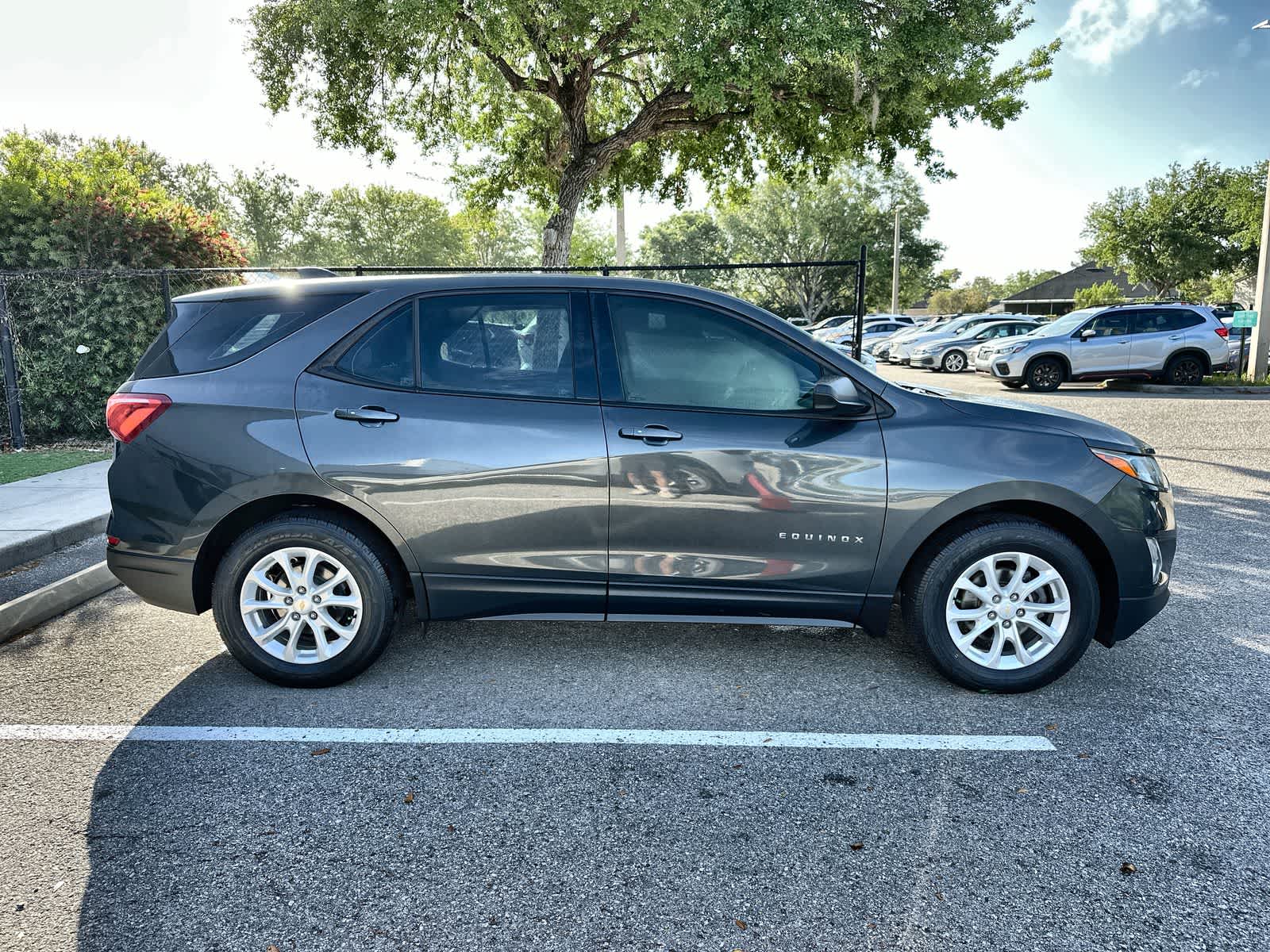 Thumbnail: 2019 Chevrolet Equinox - 10