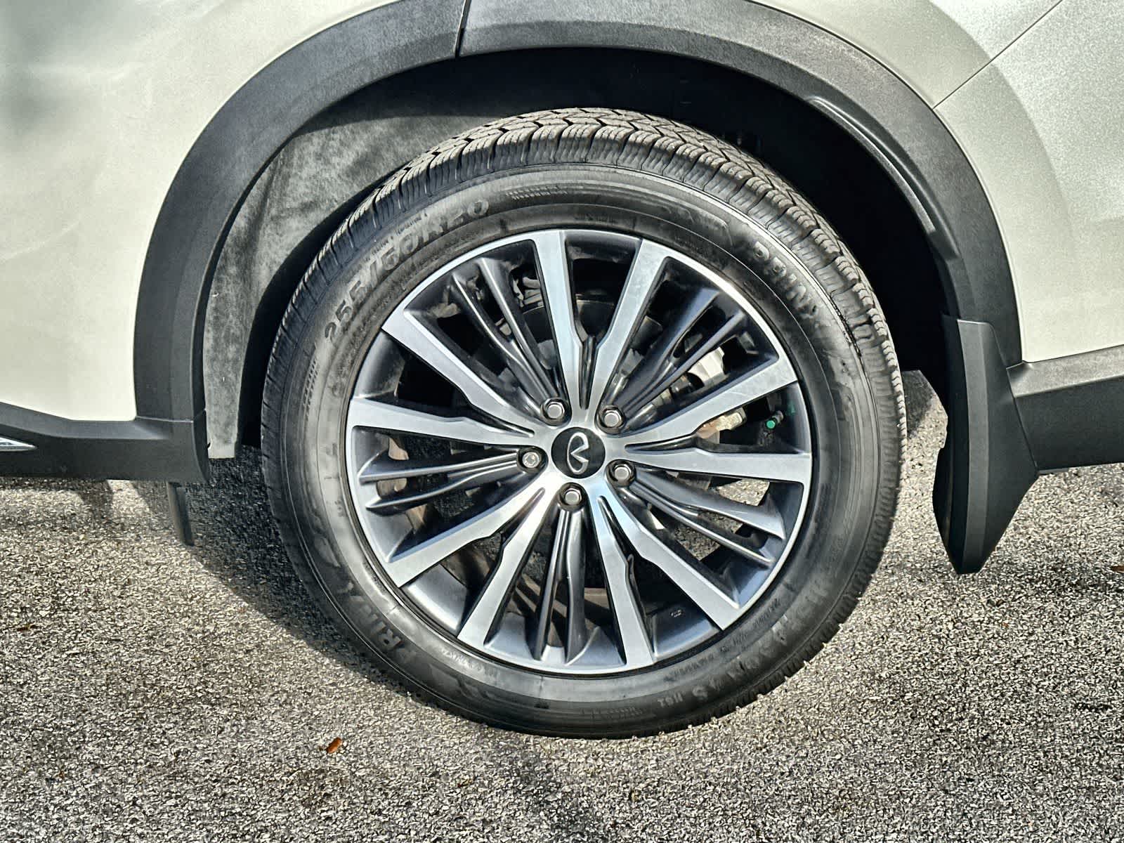 Thumbnail: 2023 INFINITI QX60 - 14