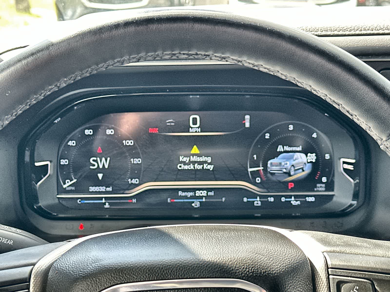 Thumbnail: 2024 GMC Yukon XL - 18