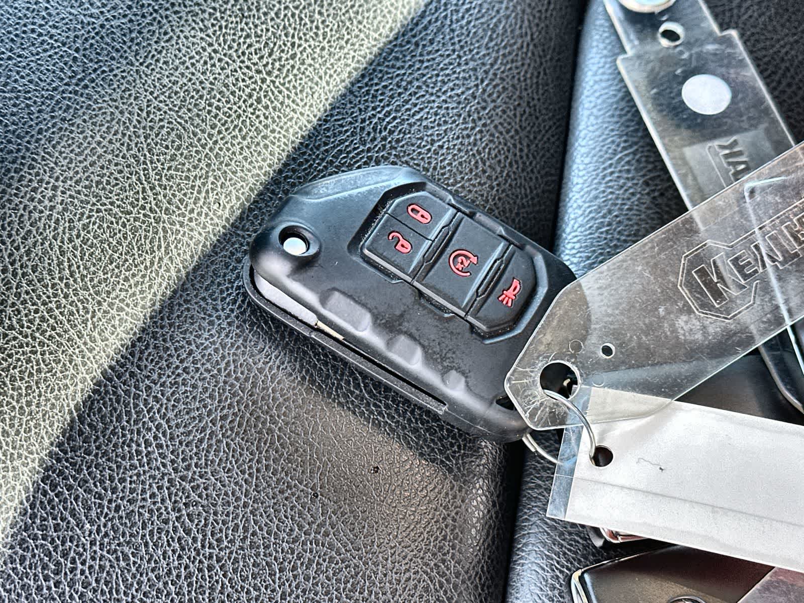 Thumbnail: 2023 Jeep Wrangler - 20