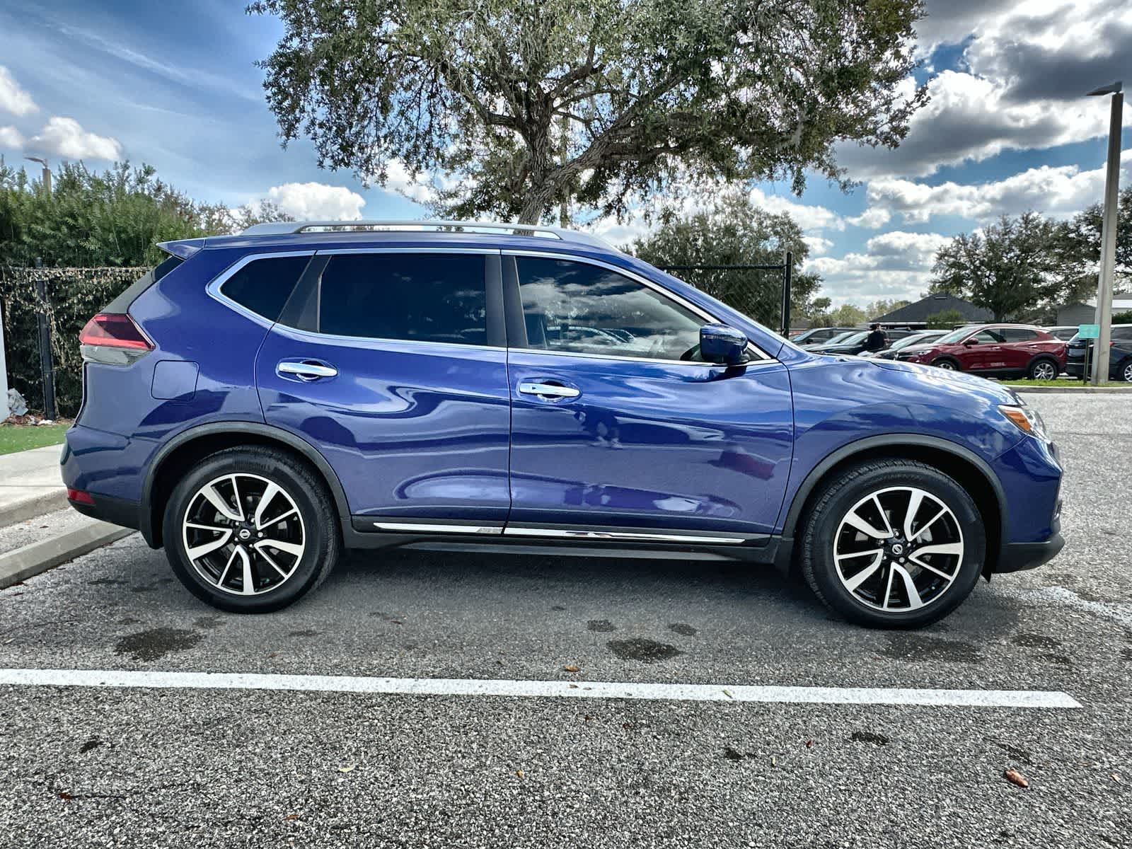 Thumbnail: 2018 Nissan Rogue - 10