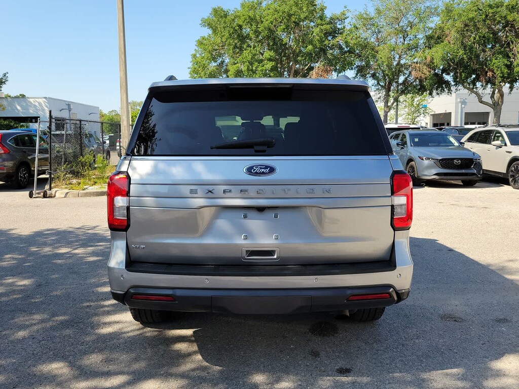 Used 2024 Ford Expedition XLT SUV
