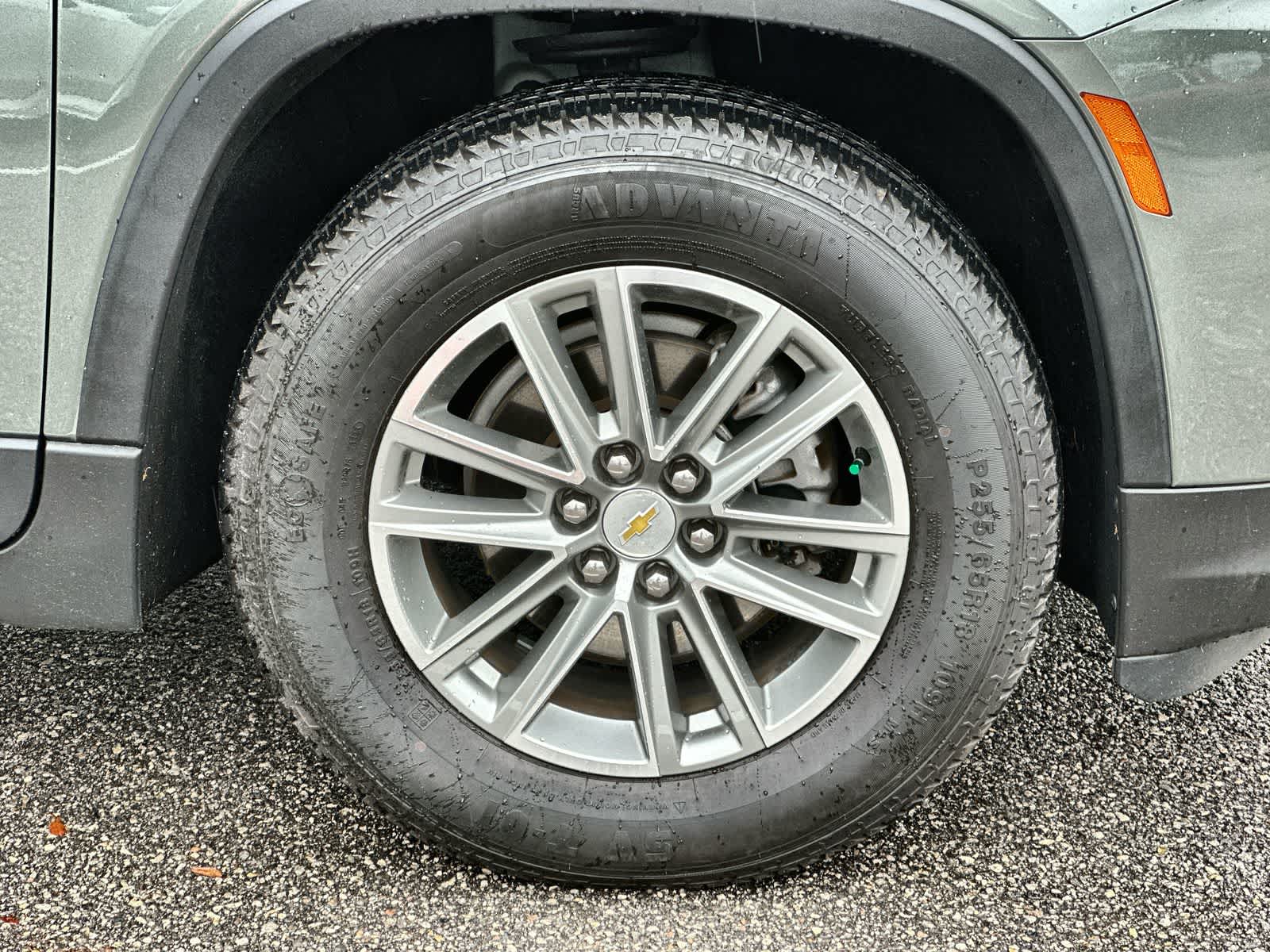 Thumbnail: 2023 Chevrolet Traverse - 14