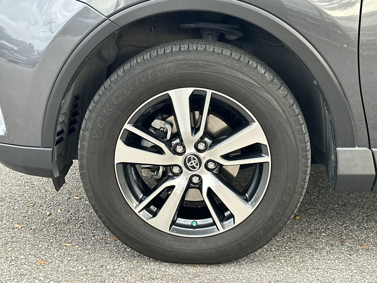 Thumbnail: 2018 Toyota RAV4 - 8