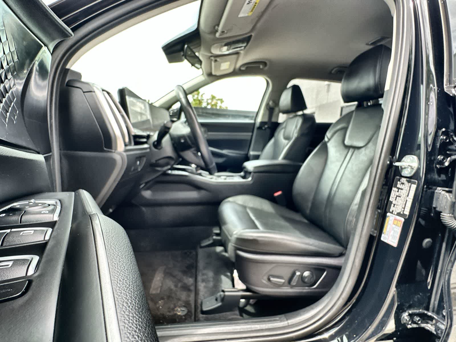 Thumbnail: 2024 Kia Sorento - 3
