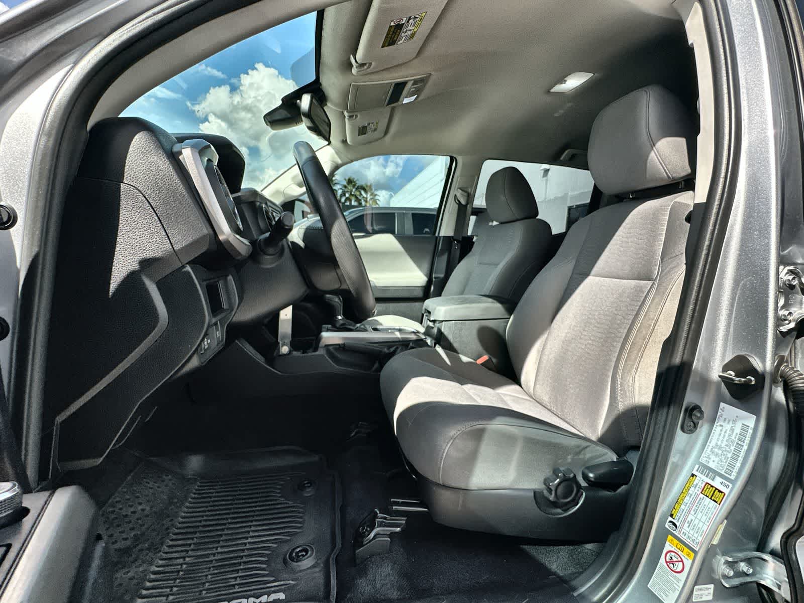 Thumbnail: 2018 Toyota Tacoma - 11