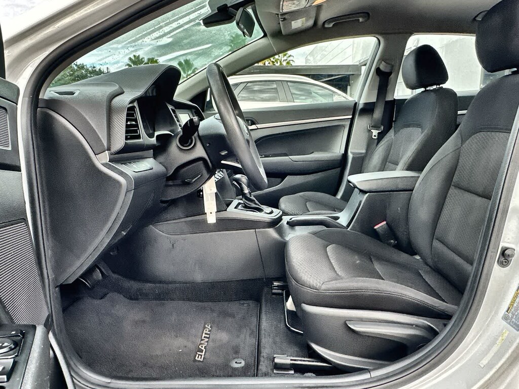 Used 2020 Hyundai Elantra SE Sedan