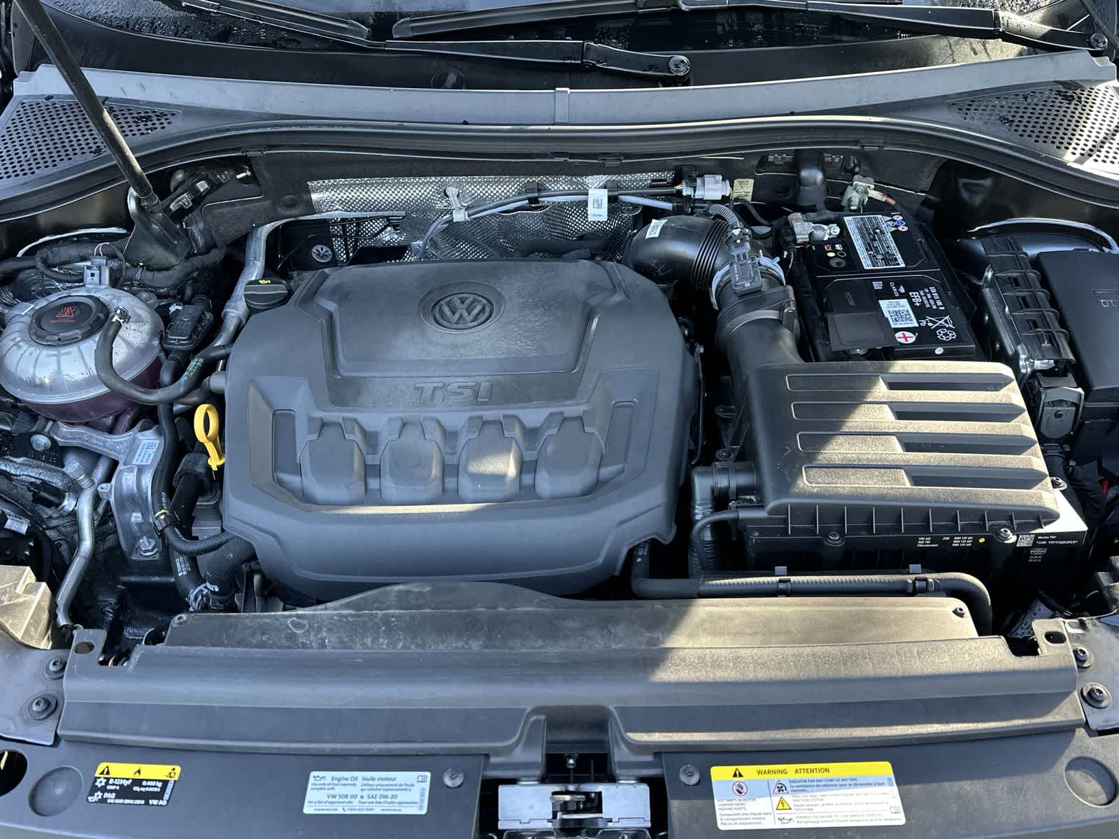 Thumbnail: 2022 Volkswagen Tiguan - 9