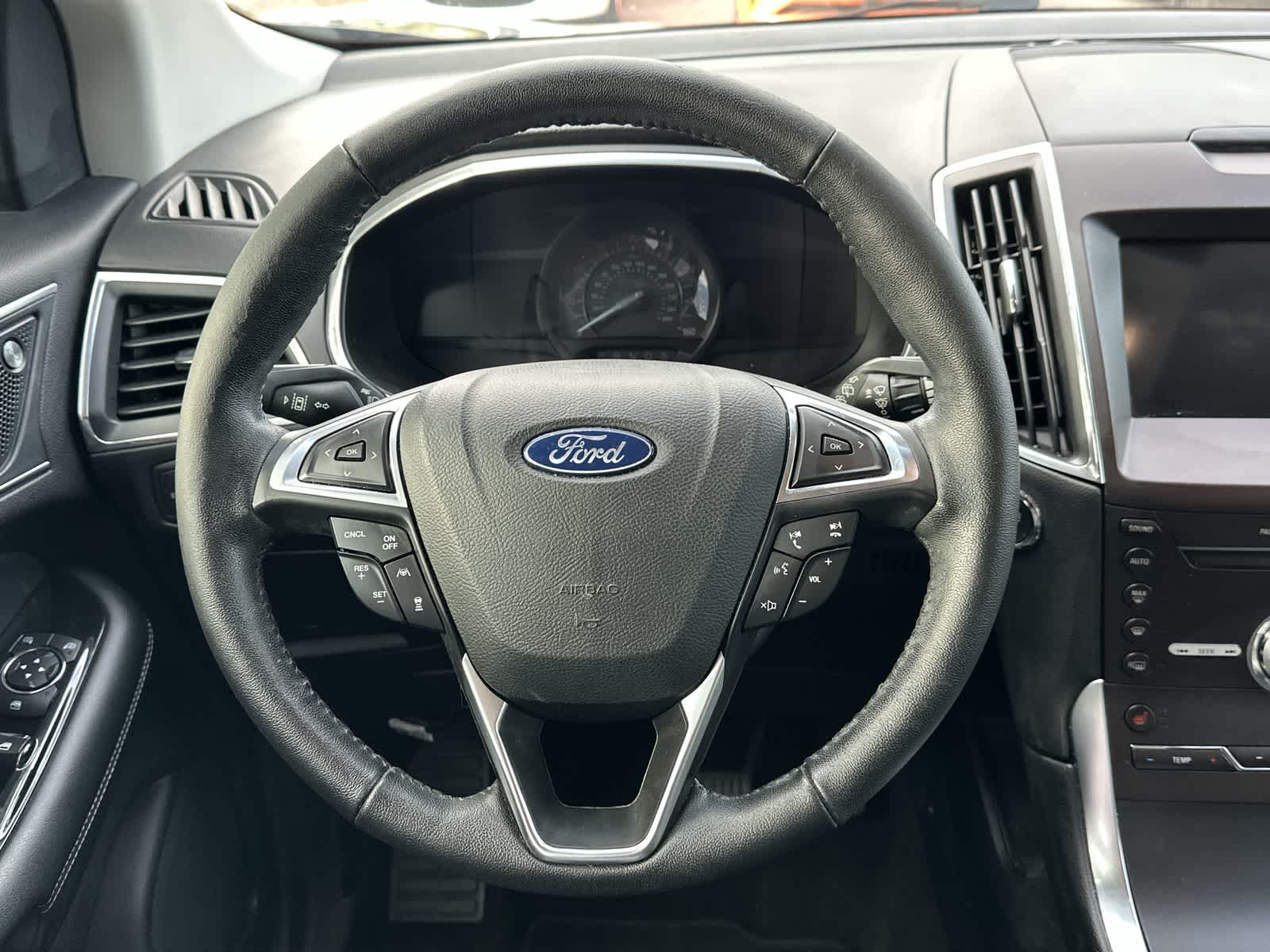 Thumbnail: 2019 Ford Edge - 15