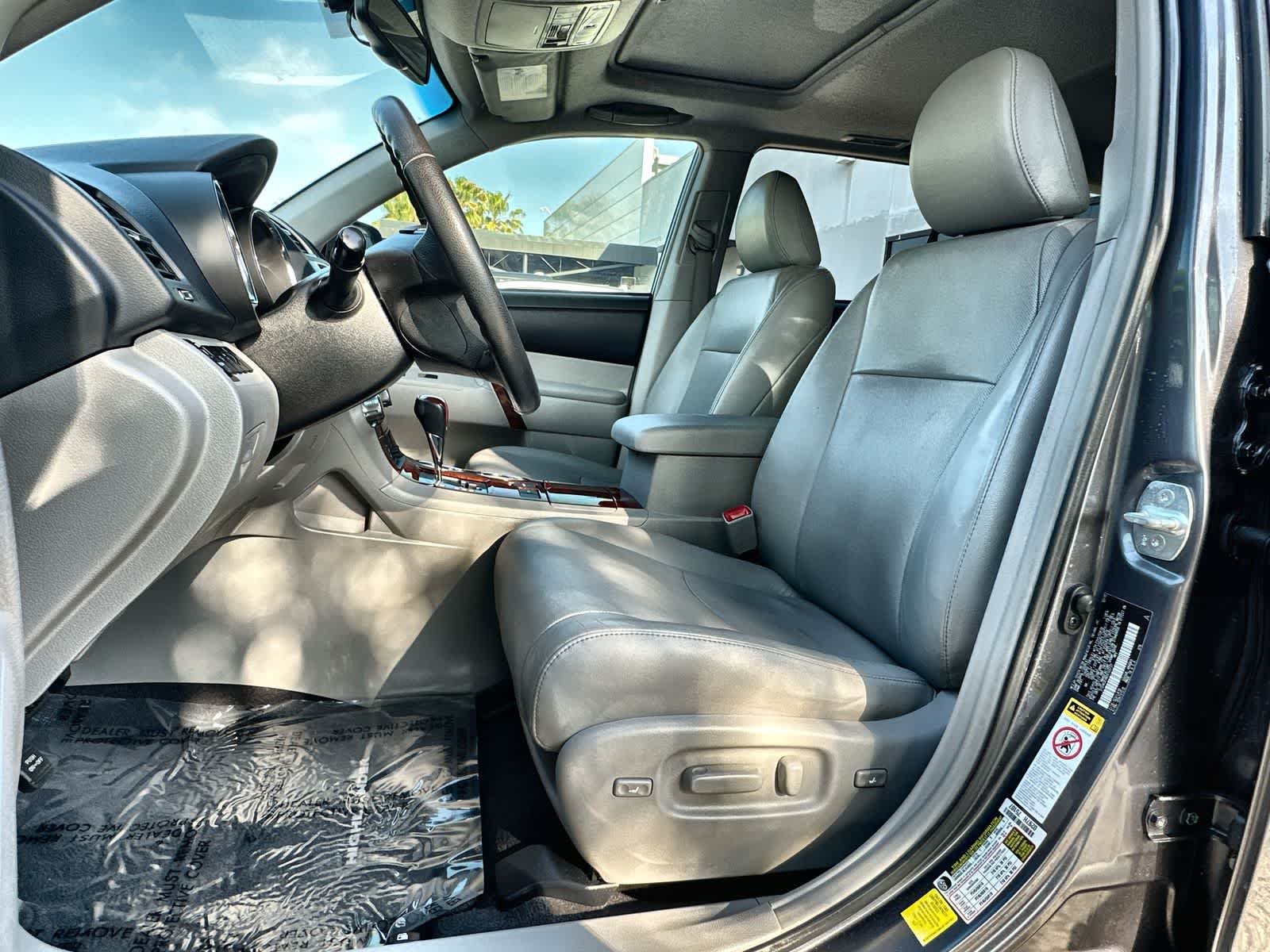 Thumbnail: 2013 Toyota Highlander - 4