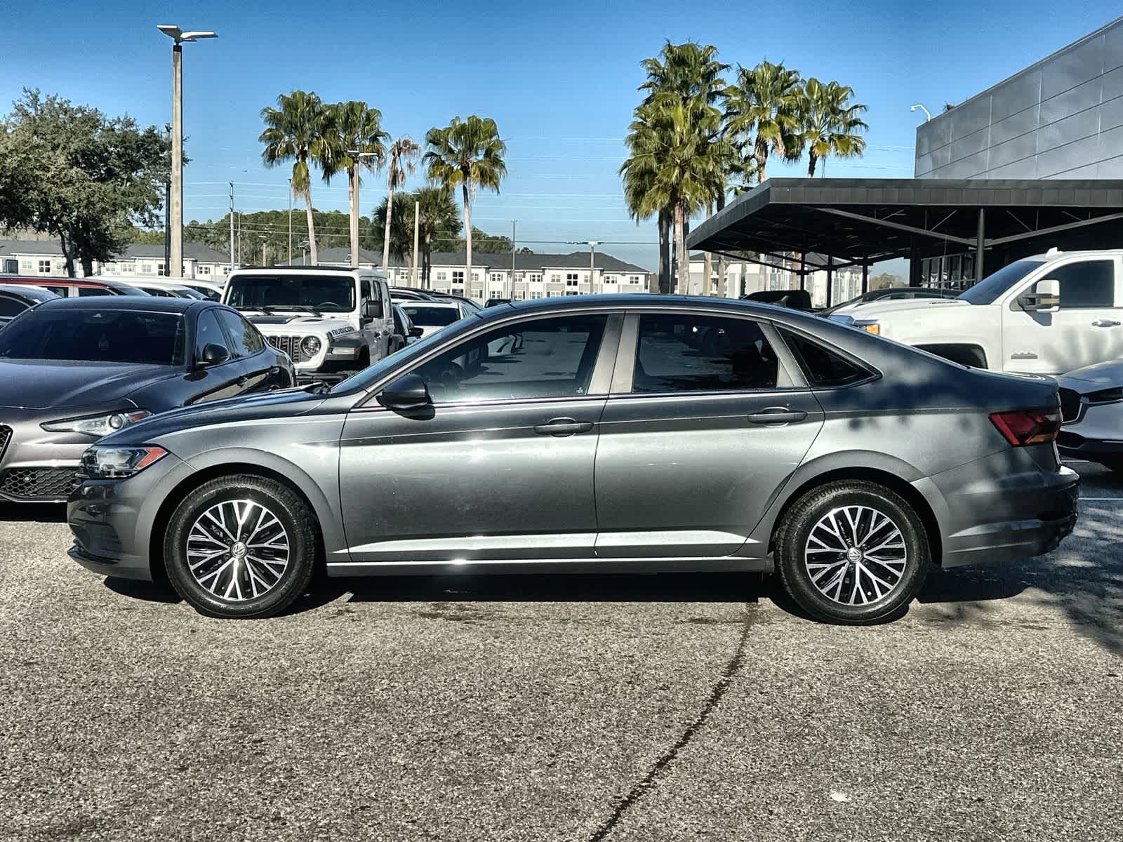 Thumbnail: 2019 Volkswagen Jetta - 3