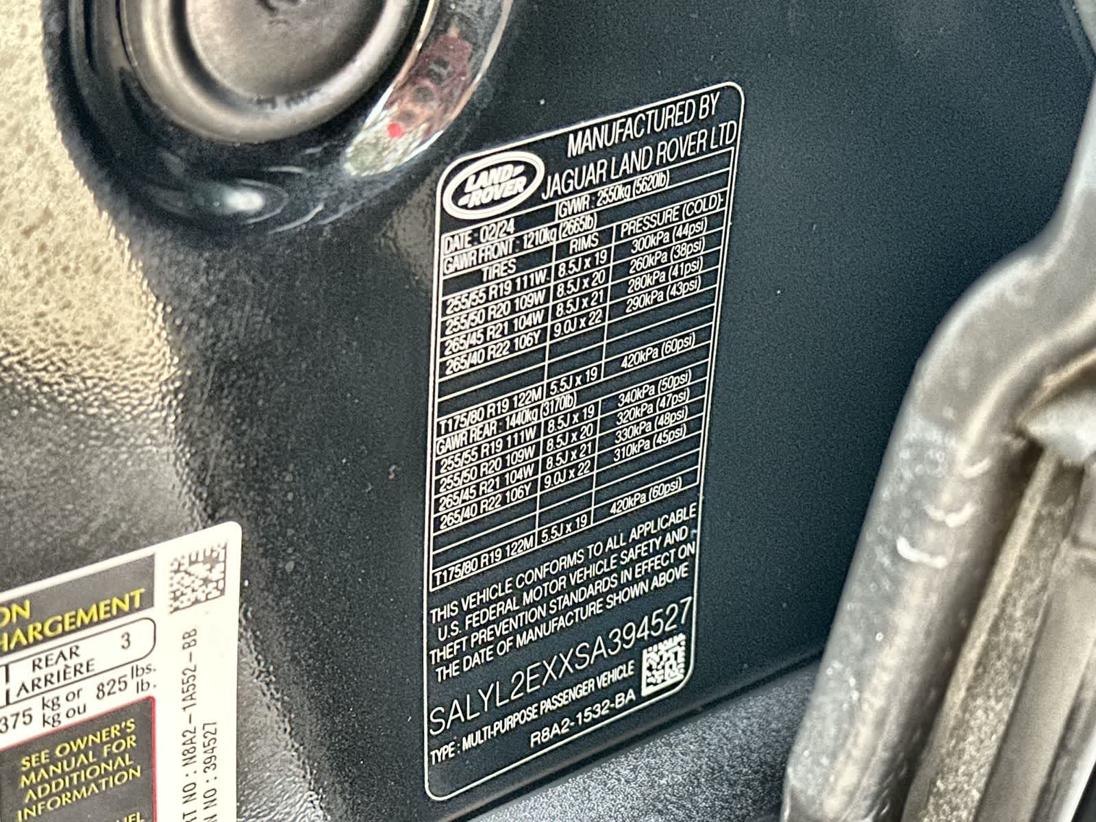 Thumbnail: 2025 Land Rover Range Rover Velar - 21