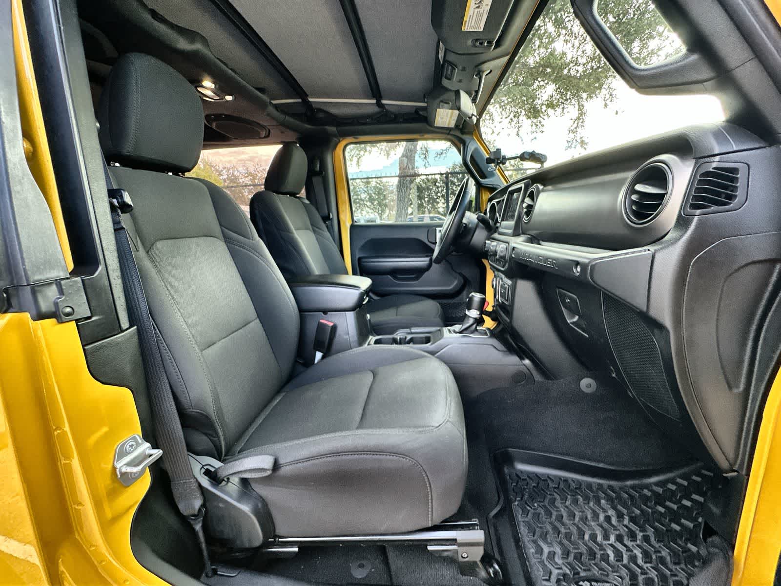 Thumbnail: 2021 Jeep Wrangler - 14