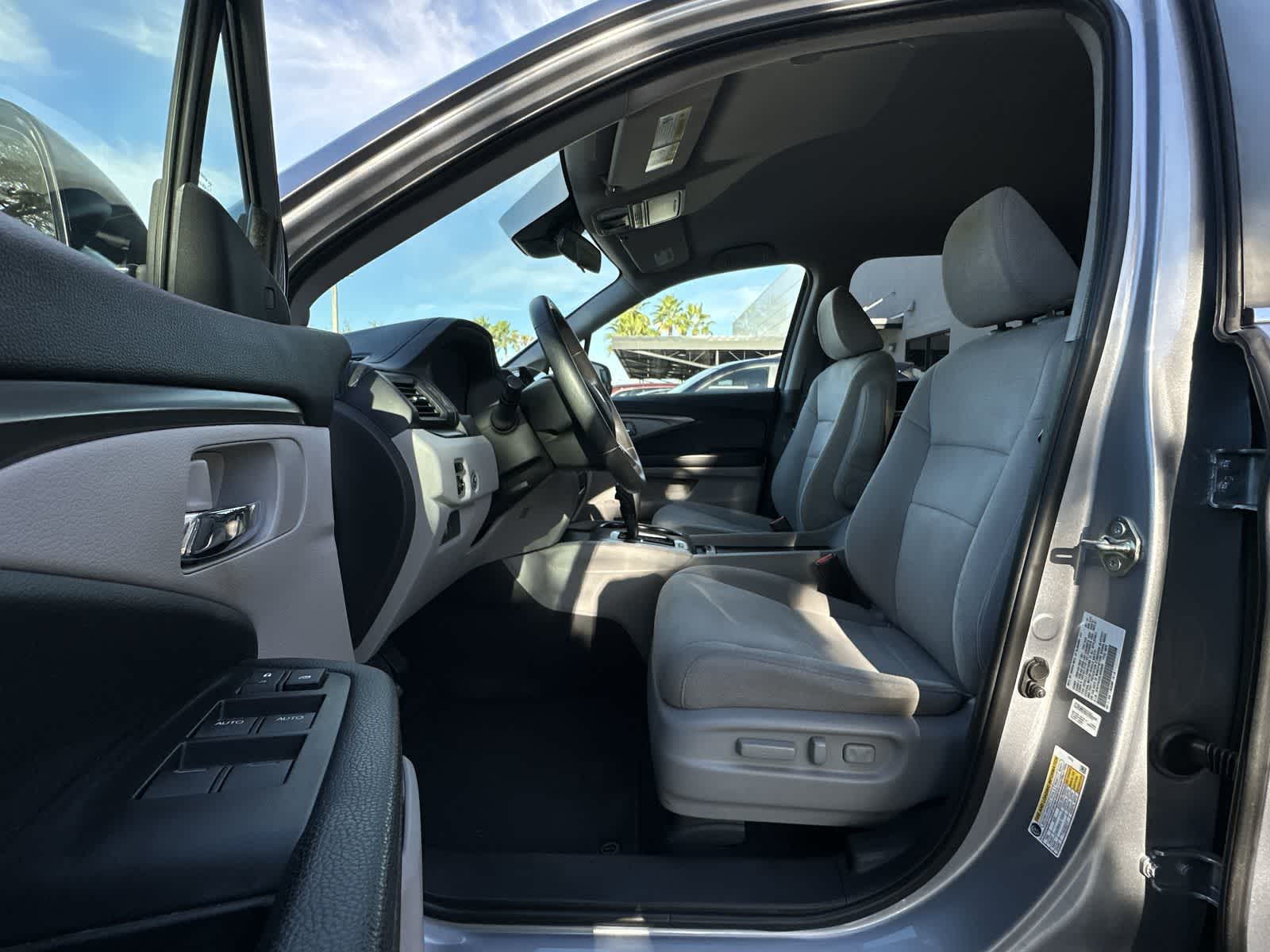 Thumbnail: 2020 Honda Pilot - 2