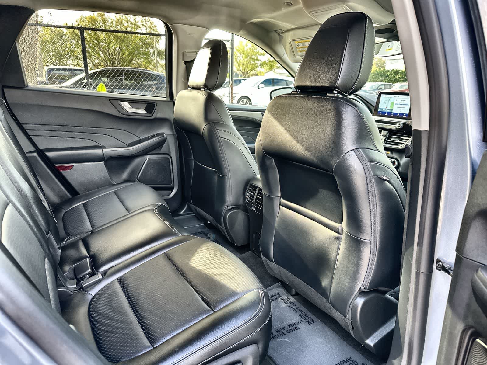 Thumbnail: 2022 Ford Escape - 18