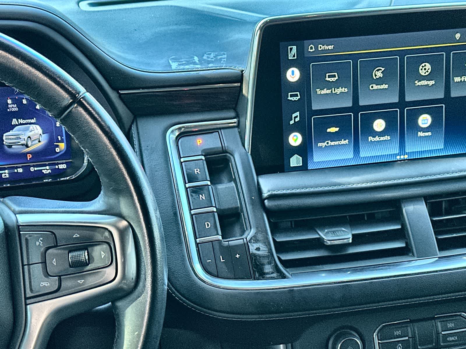 Thumbnail: 2022 Chevrolet Suburban - 17