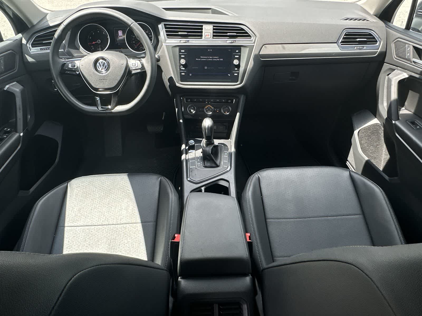 Thumbnail: 2020 Volkswagen Tiguan - 10
