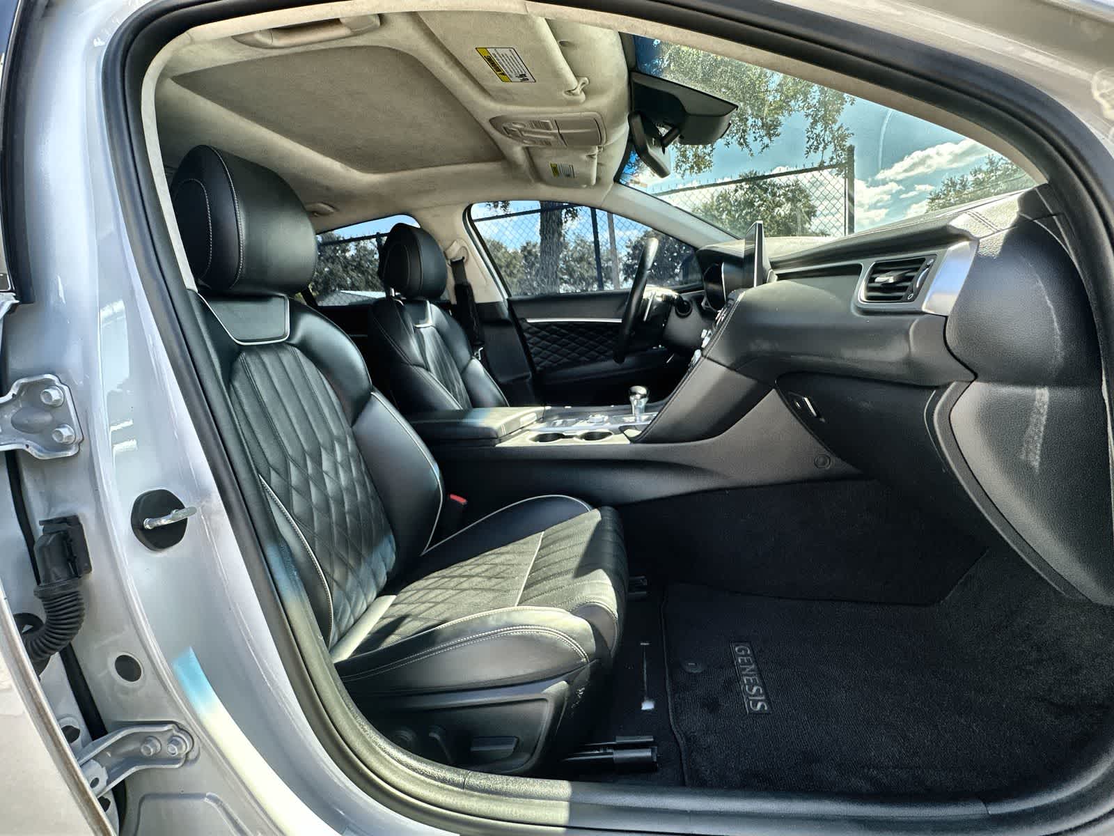 Thumbnail: 2021 Genesis G70 - 14