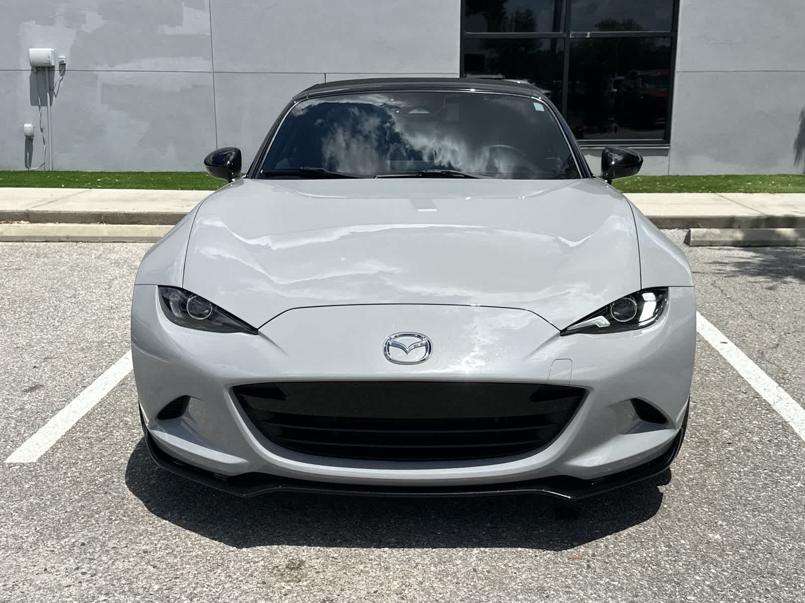 Thumbnail: 2025 Mazda MX-5 Miata - 11