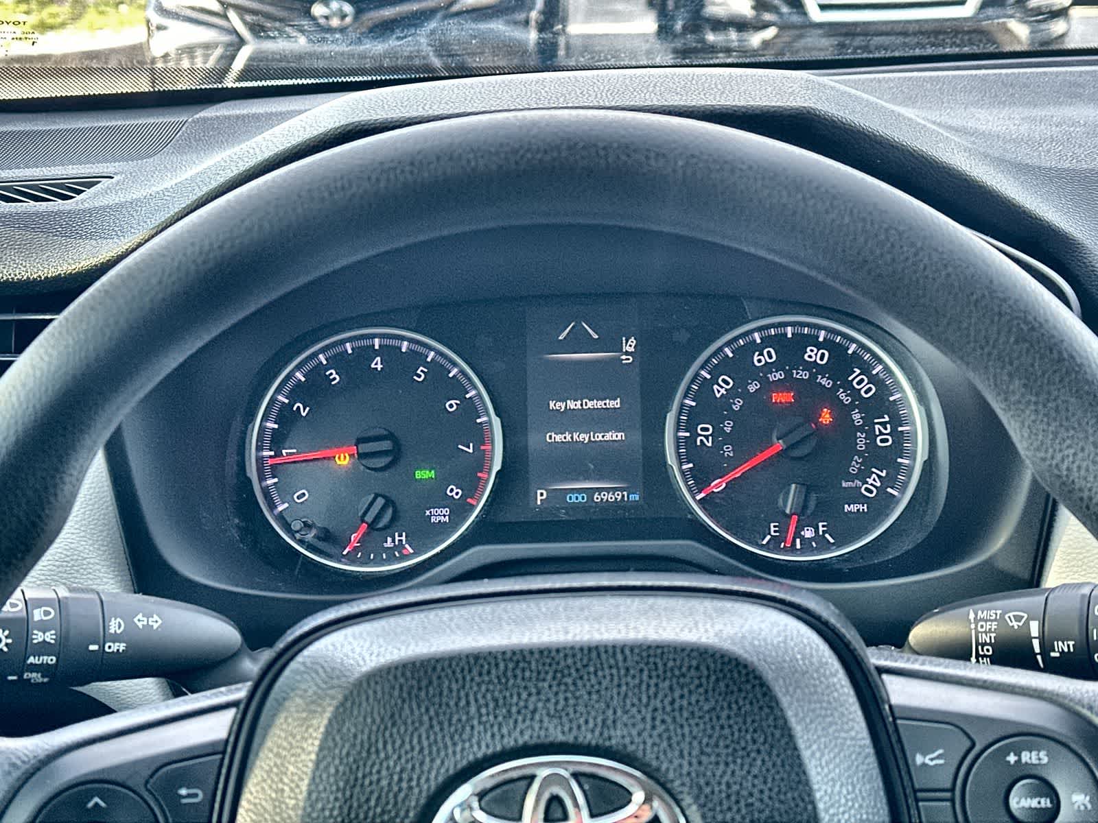 Thumbnail: 2019 Toyota RAV4 - 18