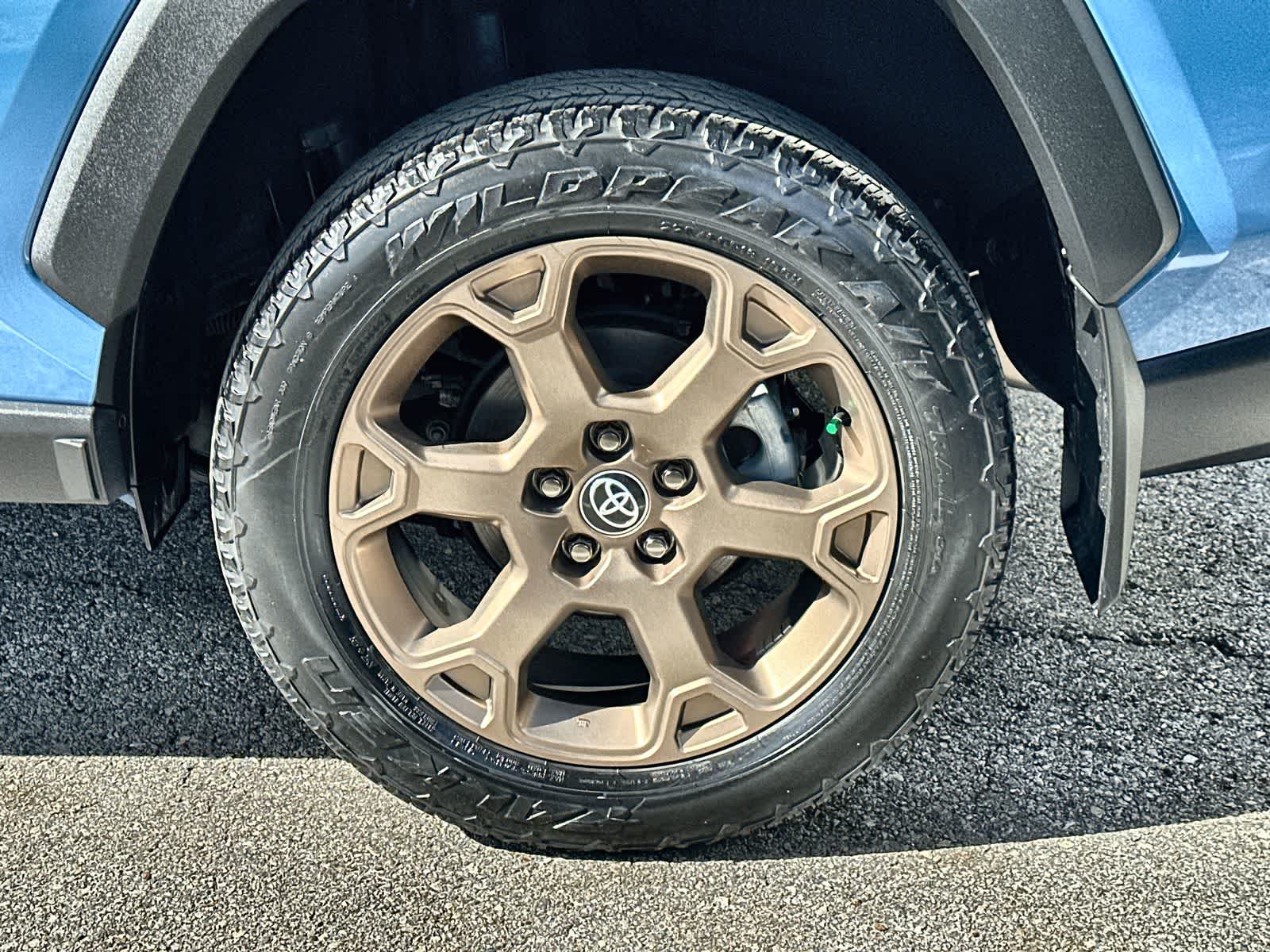 Thumbnail: 2023 Toyota RAV4 - 8