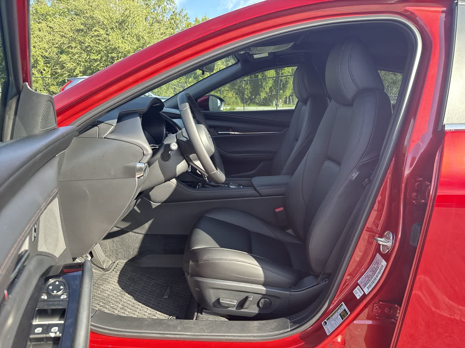 Thumbnail: 2025 Mazda Mazda3 - 2