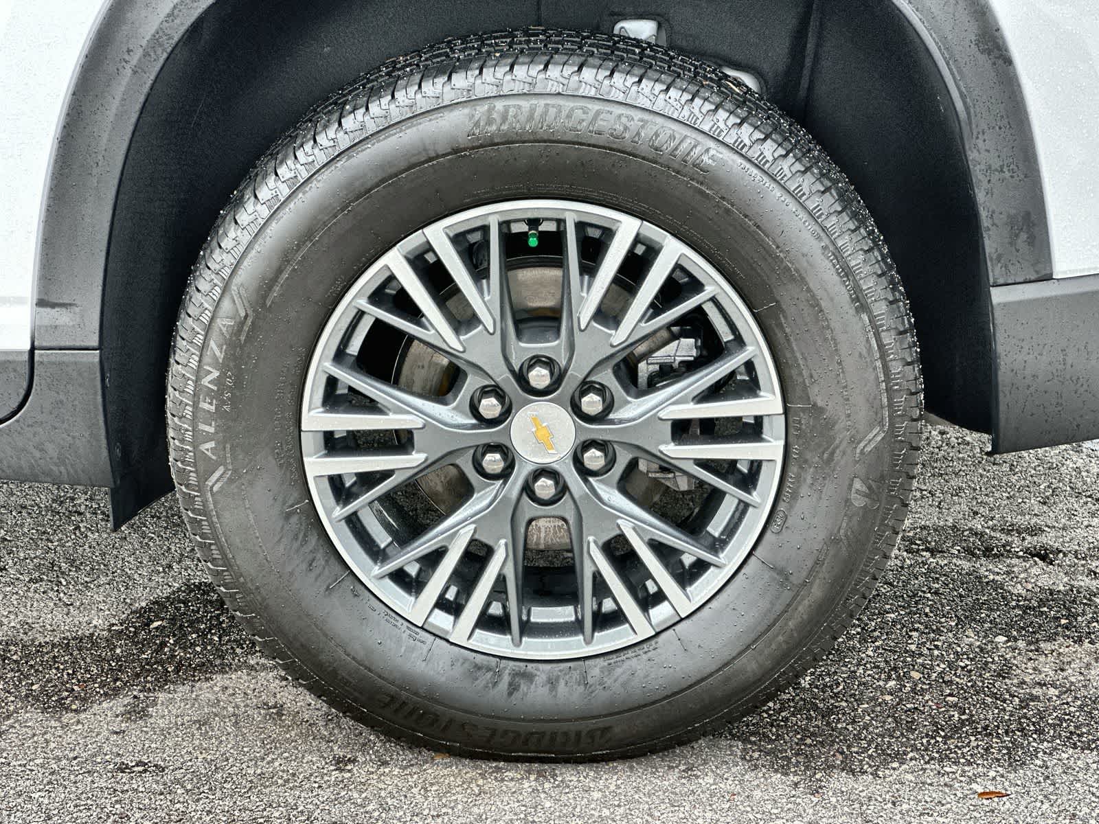 Thumbnail: 2024 Chevrolet Traverse - 14