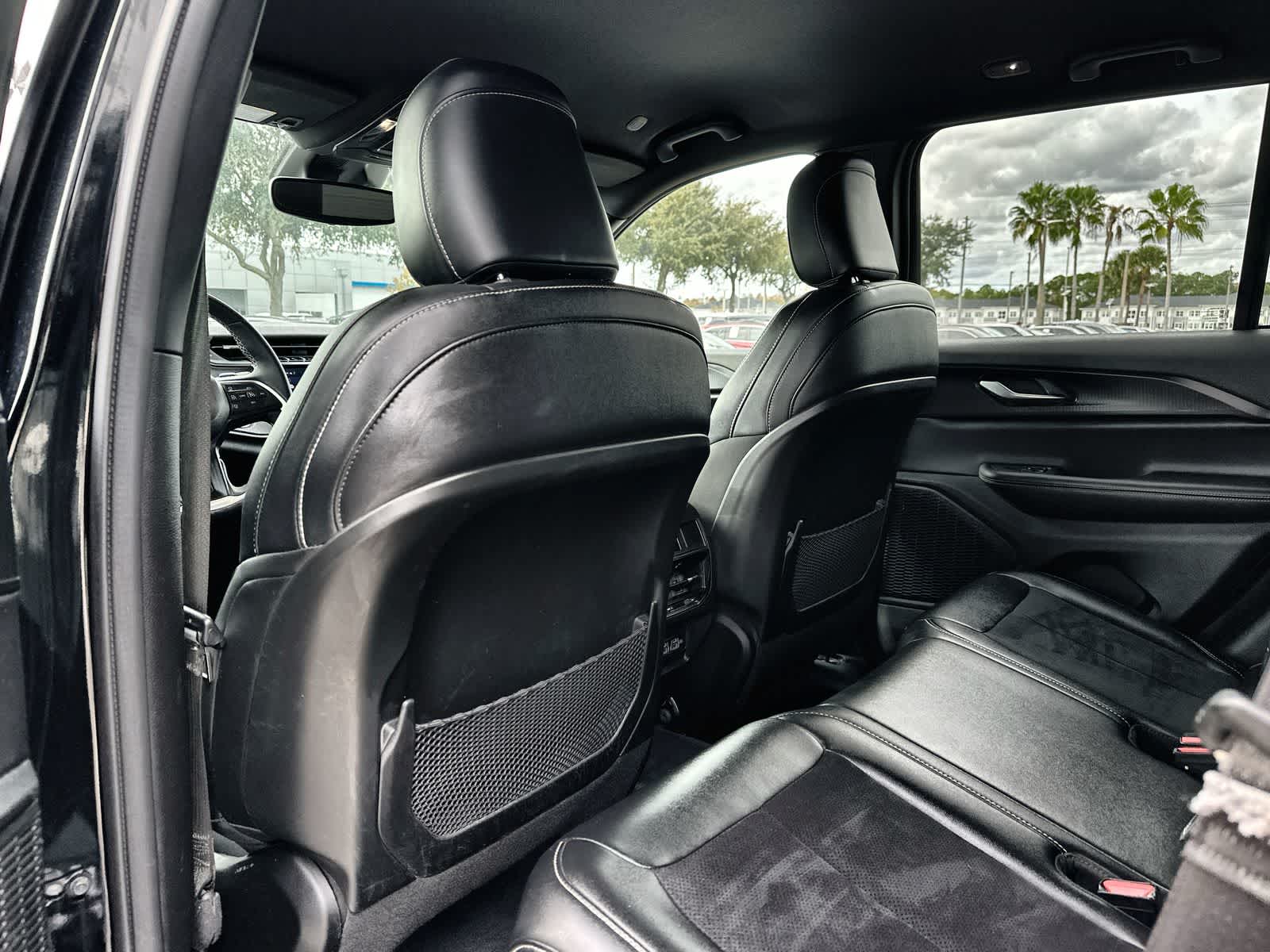 Thumbnail: 2023 Jeep Grand Cherokee - 12