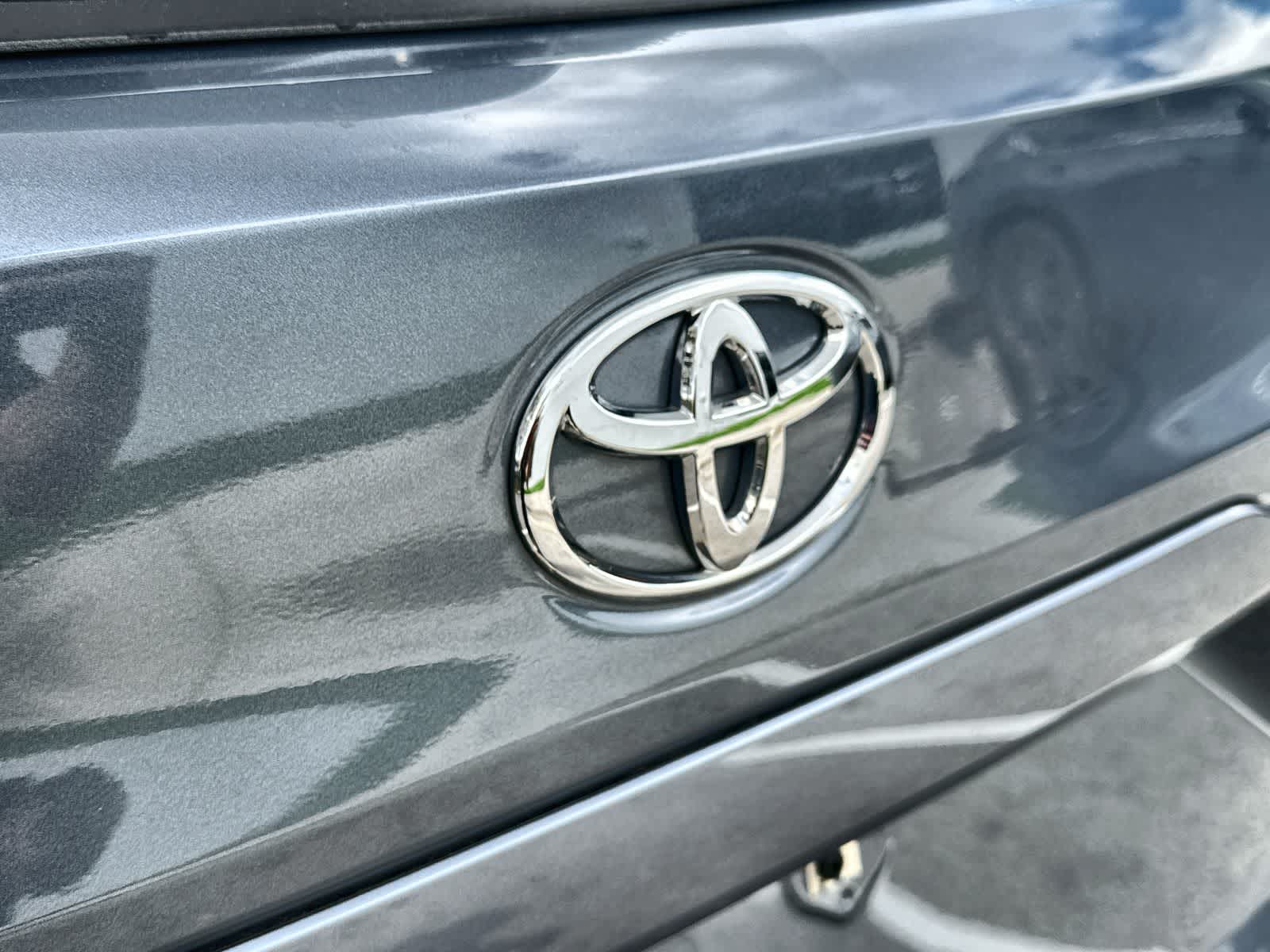 Thumbnail: 2022 Toyota Corolla Cross - 16