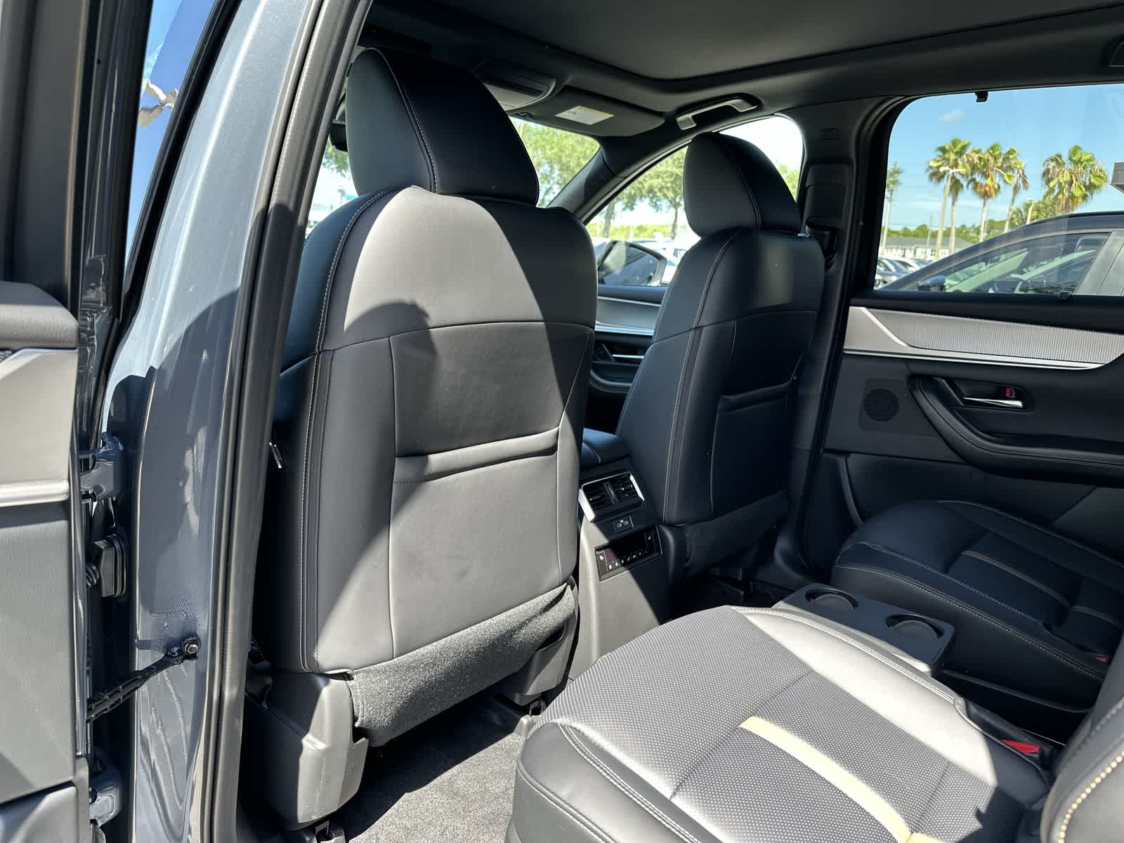 Thumbnail: 2026 Mazda CX-90 - 18