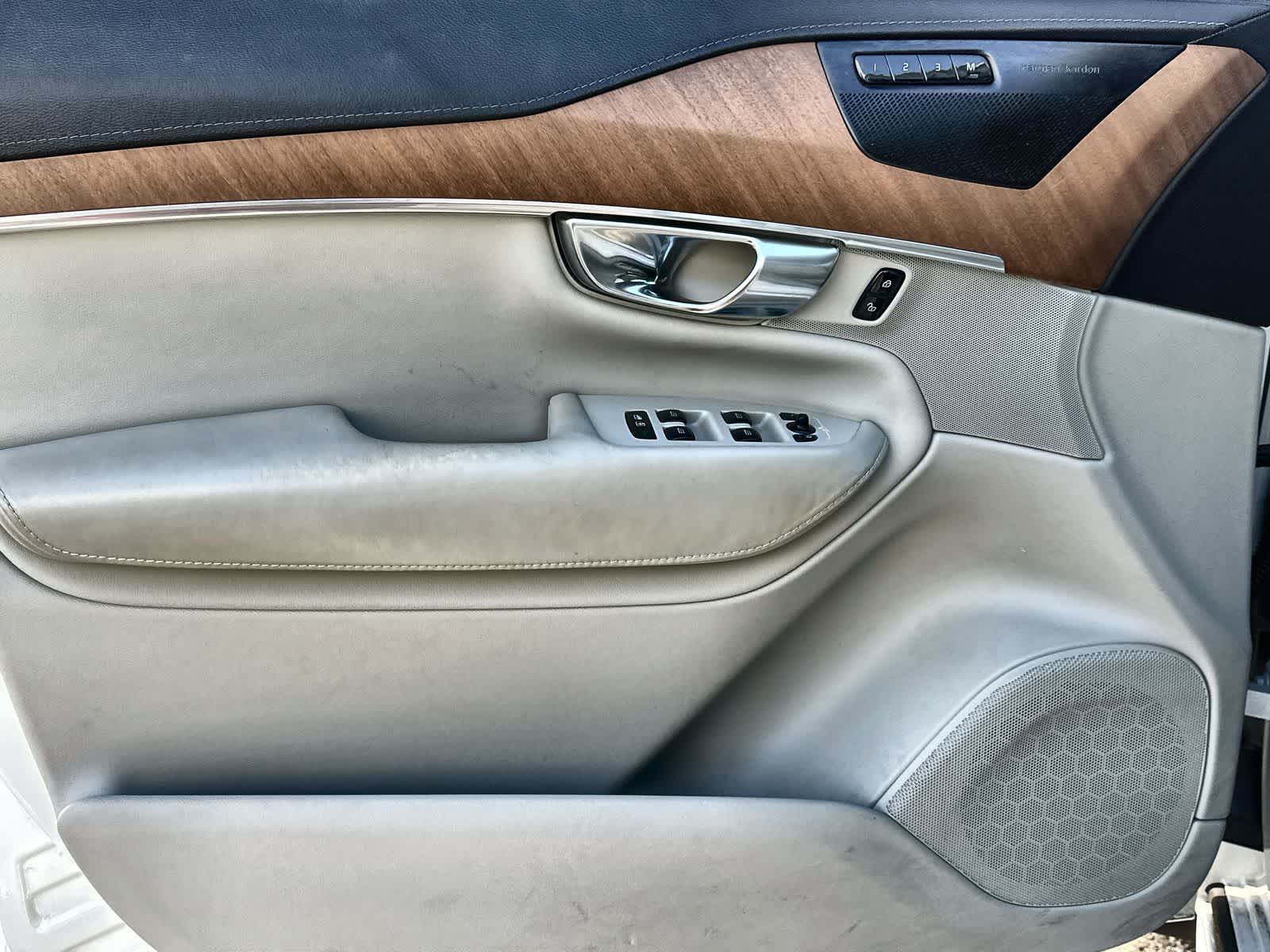 Thumbnail: 2020 Volvo XC90 - 9