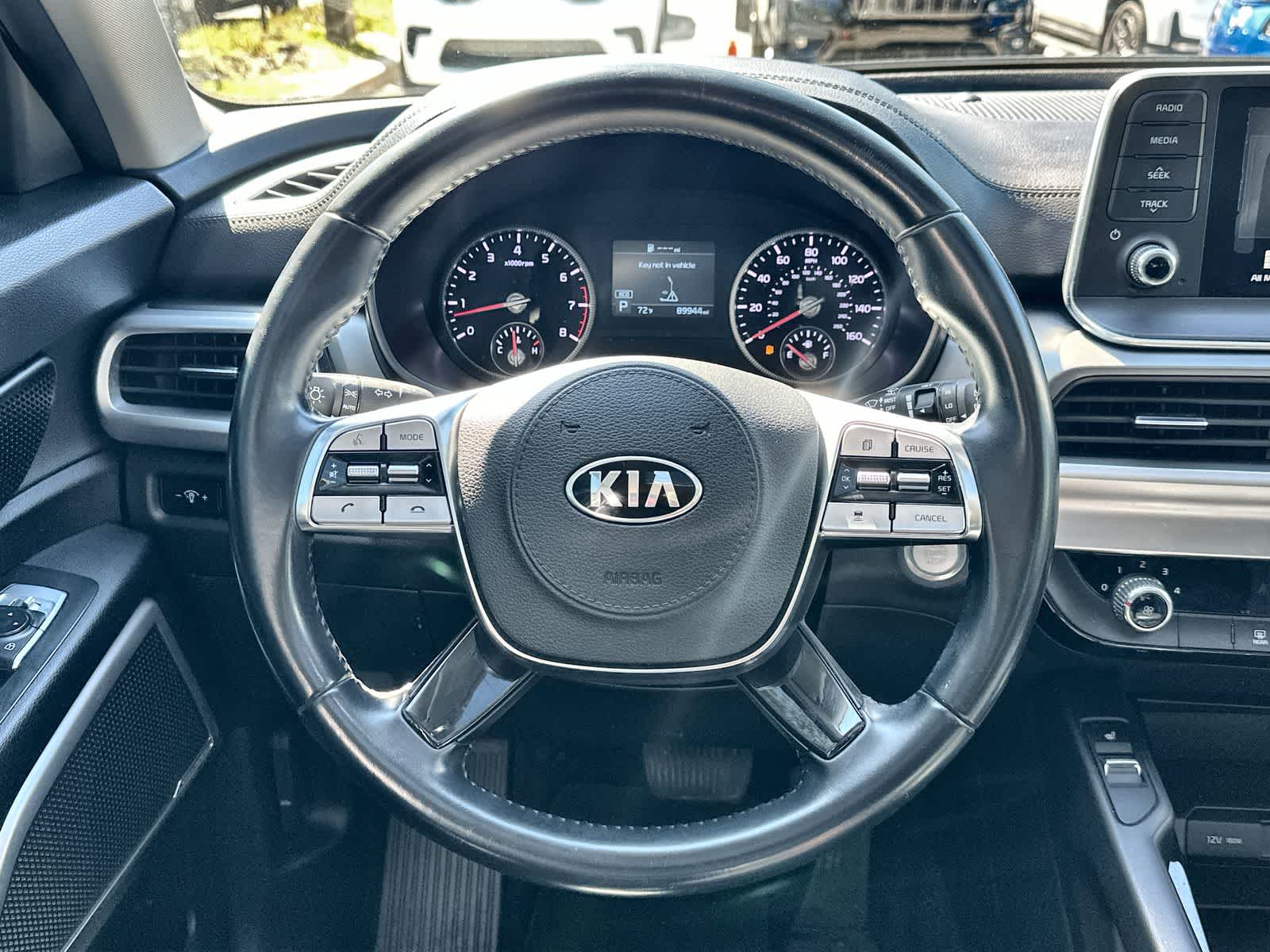 Thumbnail: 2021 Kia Telluride - 21