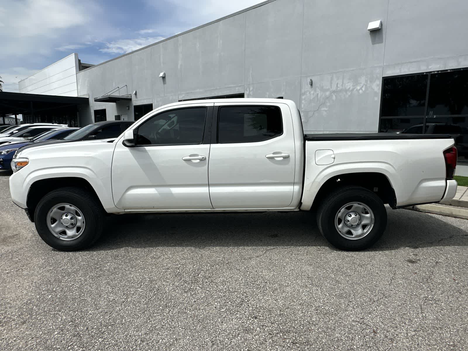 Thumbnail: 2019 Toyota Tacoma - 3