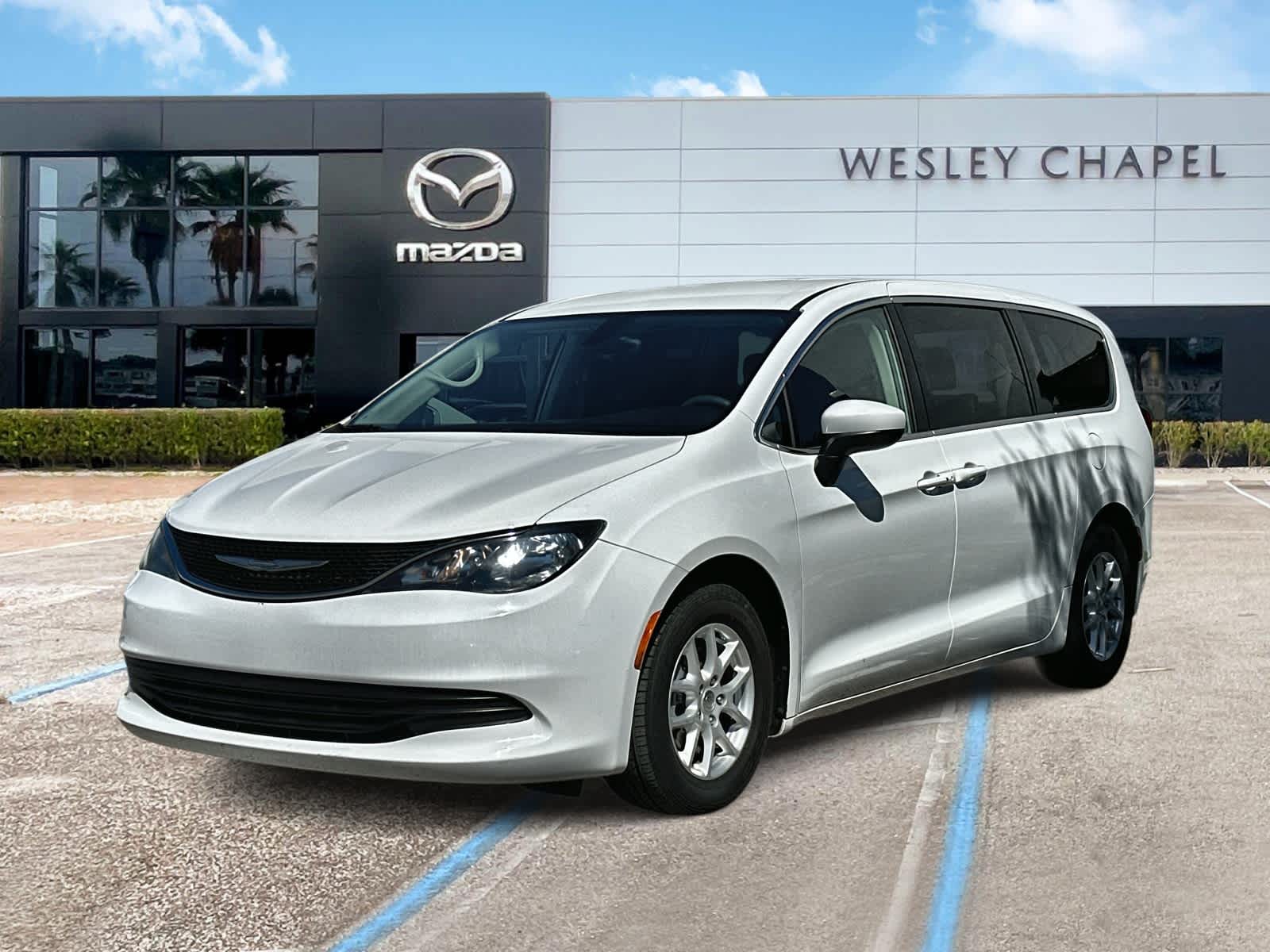 2017 Chrysler Pacifica LX -
                  Wesley Chapel, FL