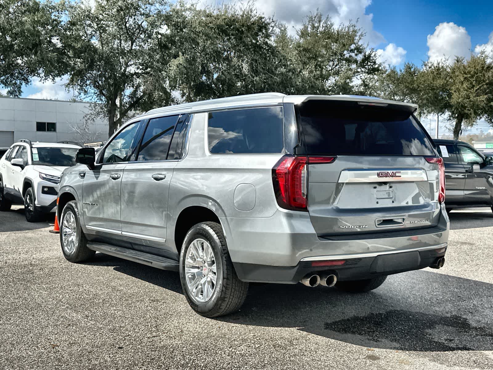 Thumbnail: 2024 GMC Yukon XL - 4