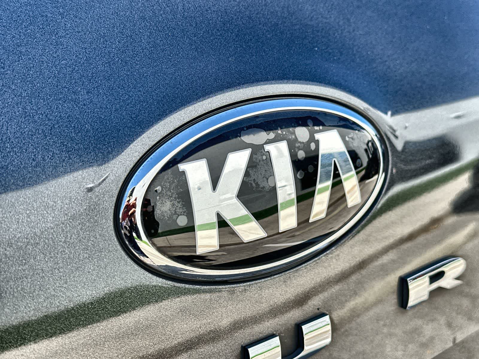 Thumbnail: 2021 Kia Telluride - 16