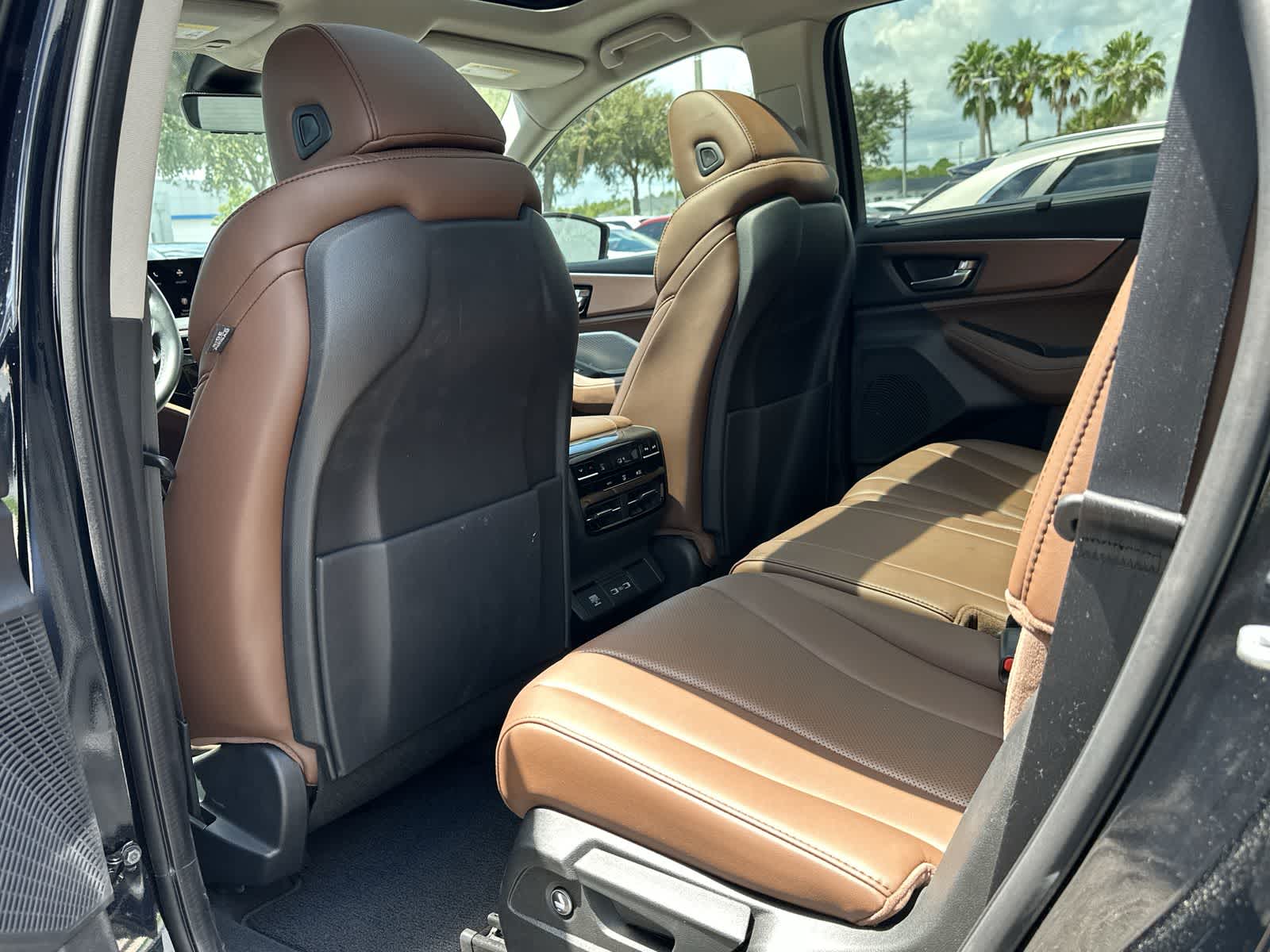 Thumbnail: 2023 Acura MDX - 12